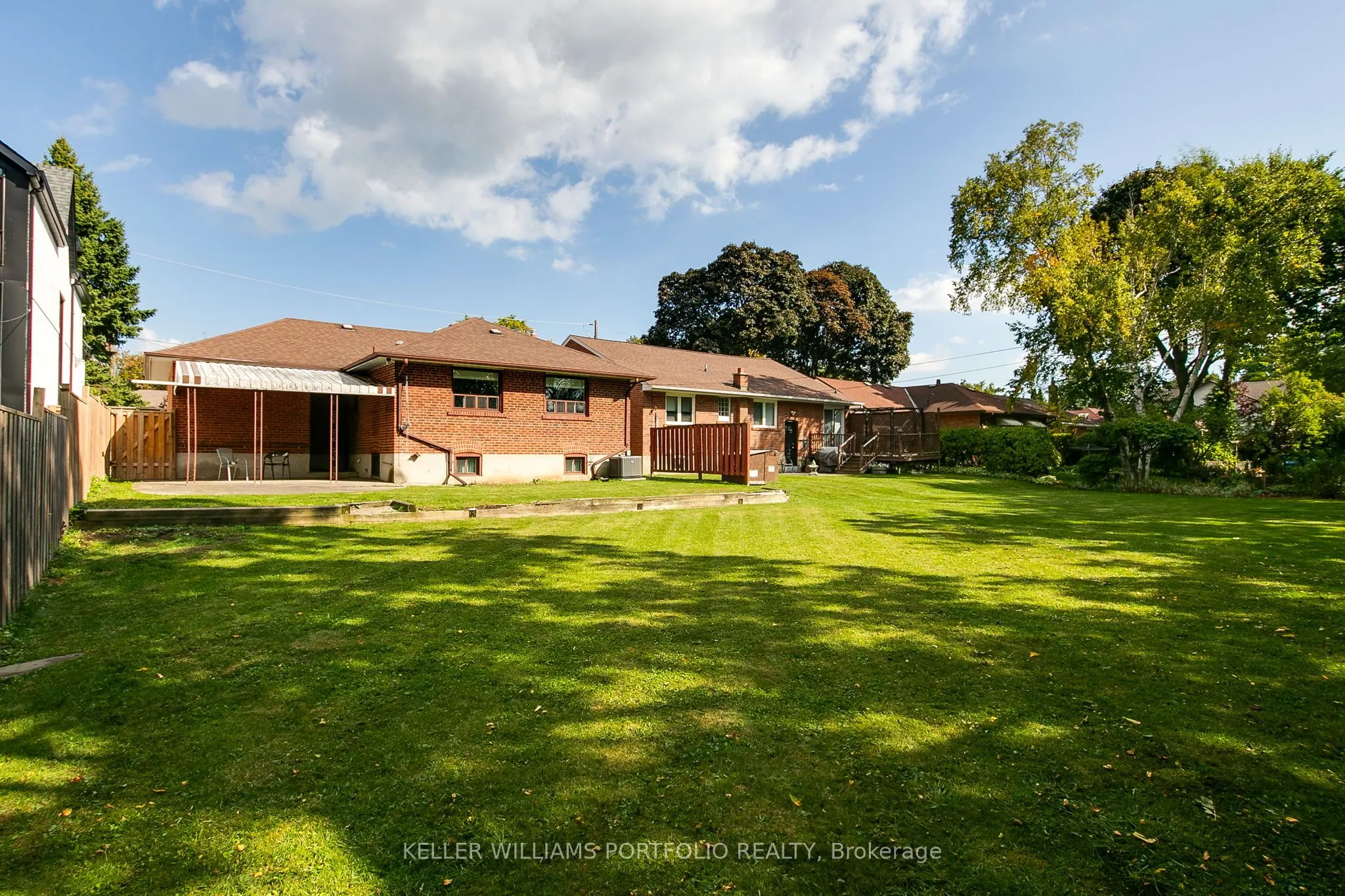 106 Botfield Avenue