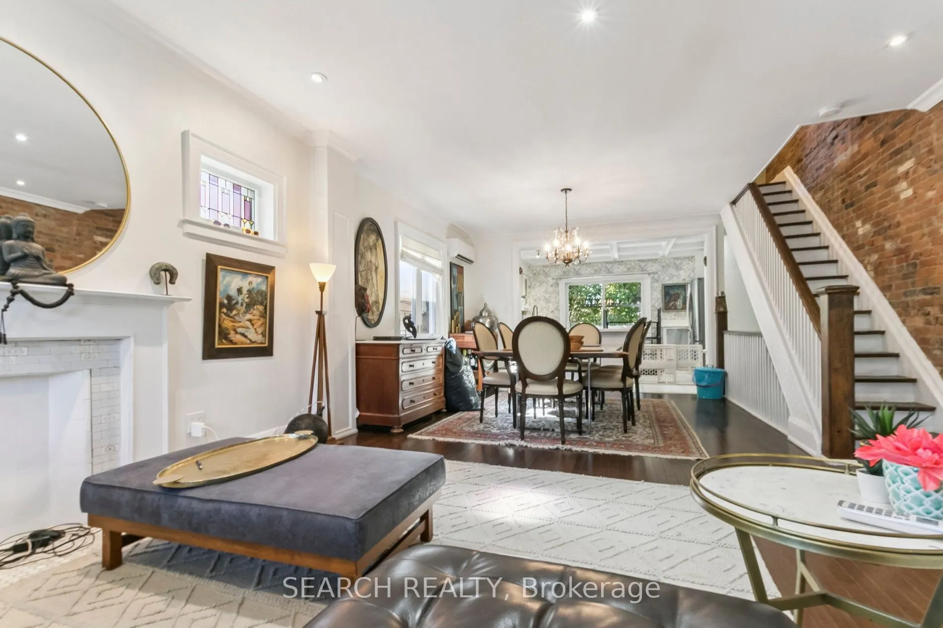 636 Mcroberts Avenue, #Main