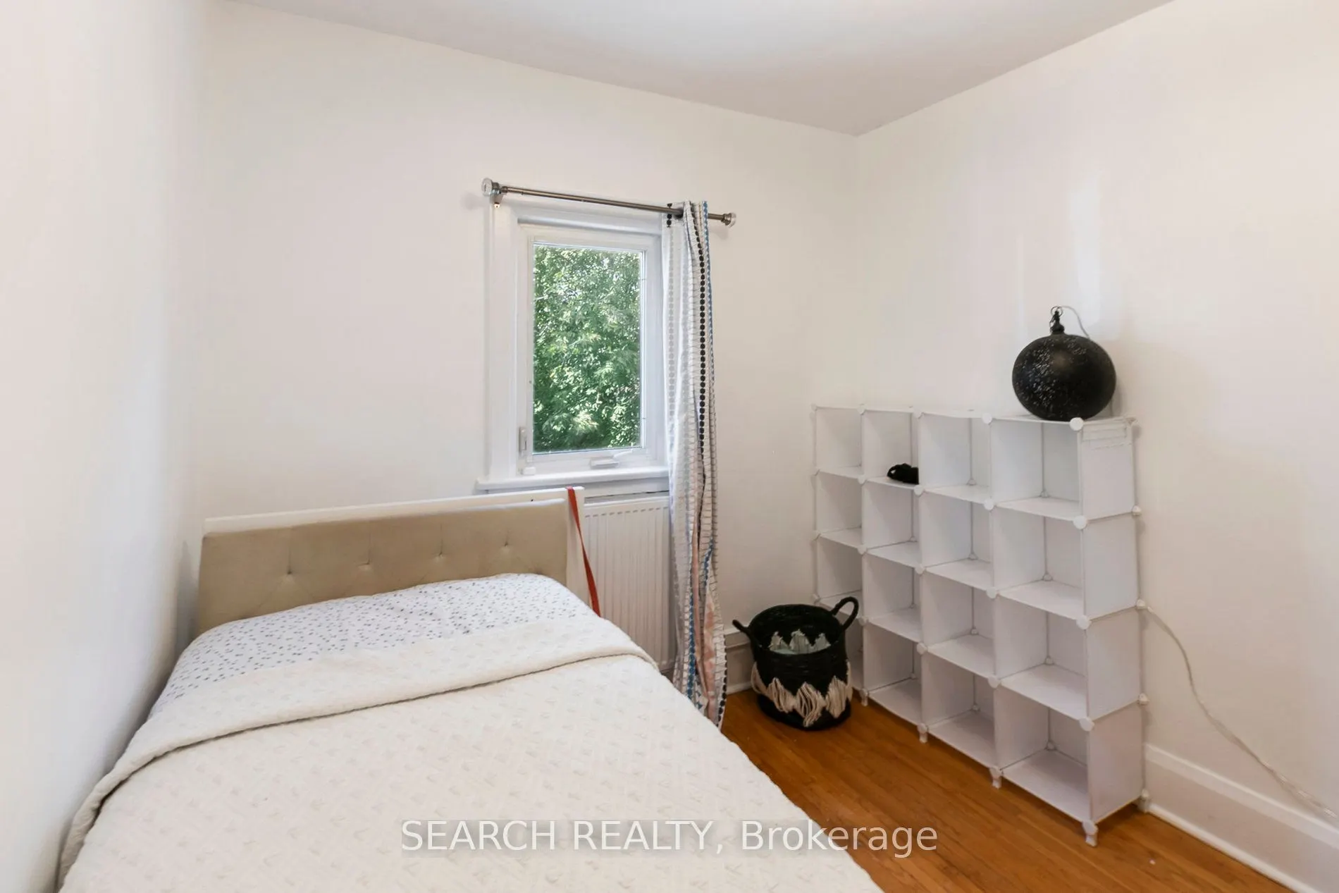 636 Mcroberts Avenue, #Main