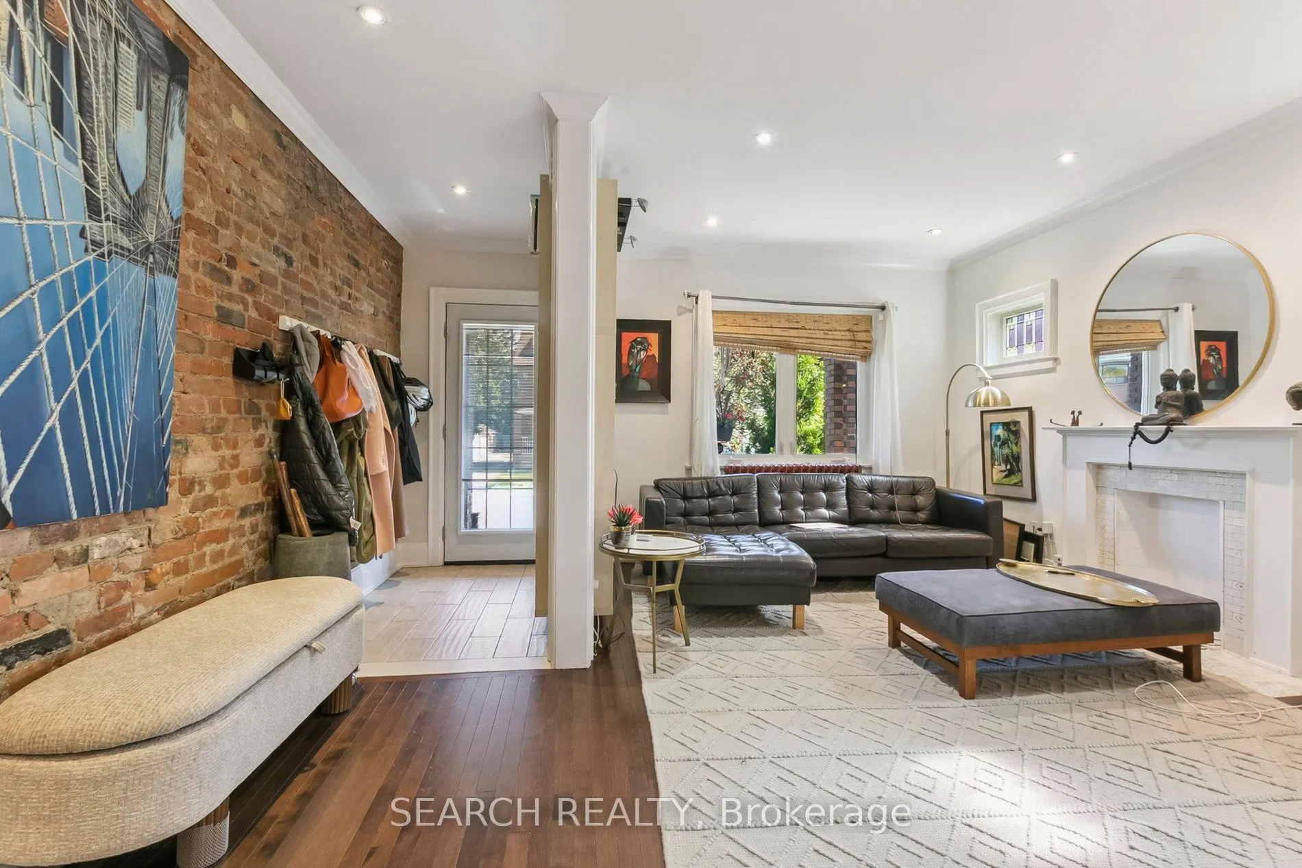 636 Mcroberts Avenue, #Main