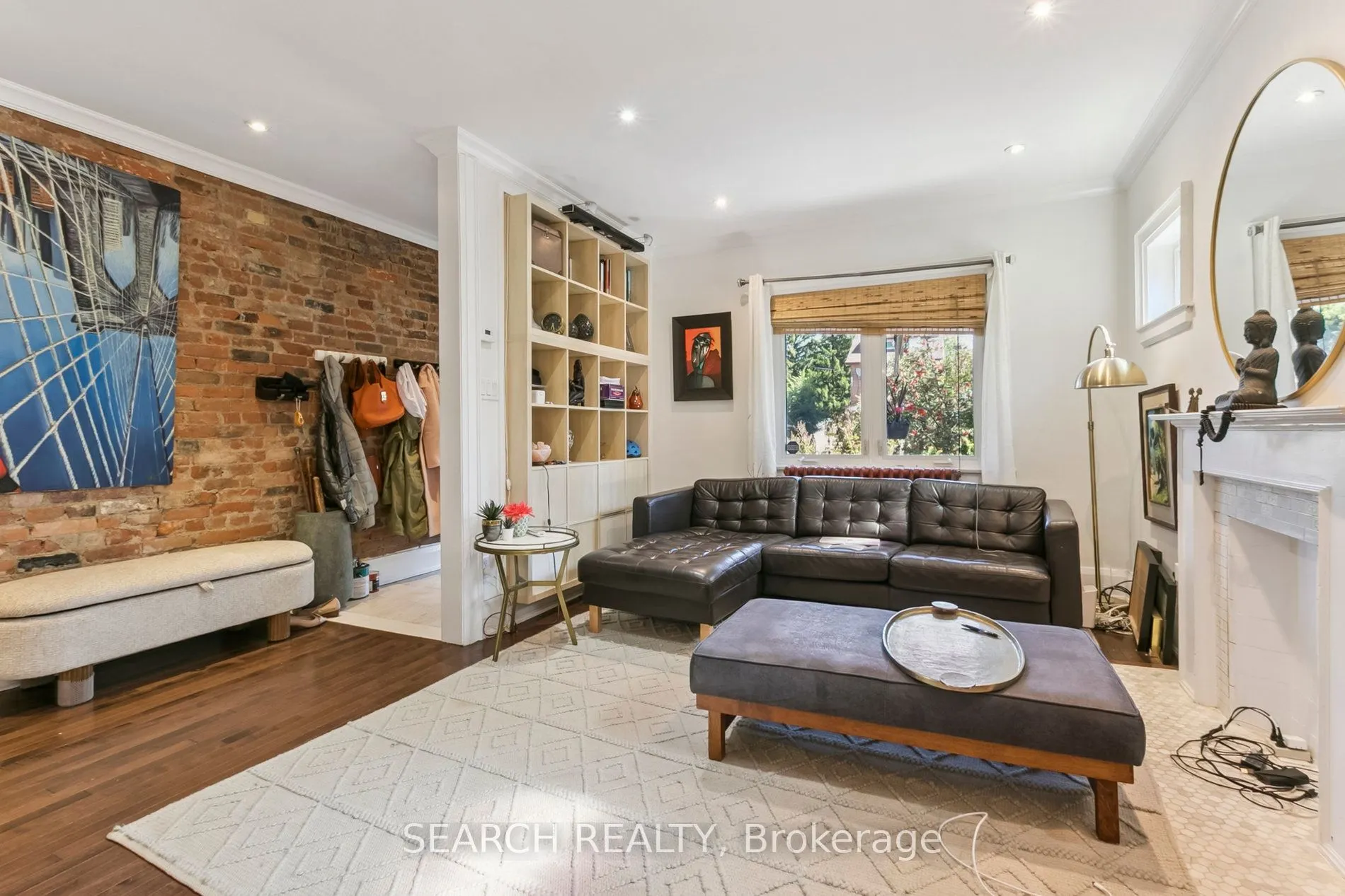 636 Mcroberts Avenue, #Main