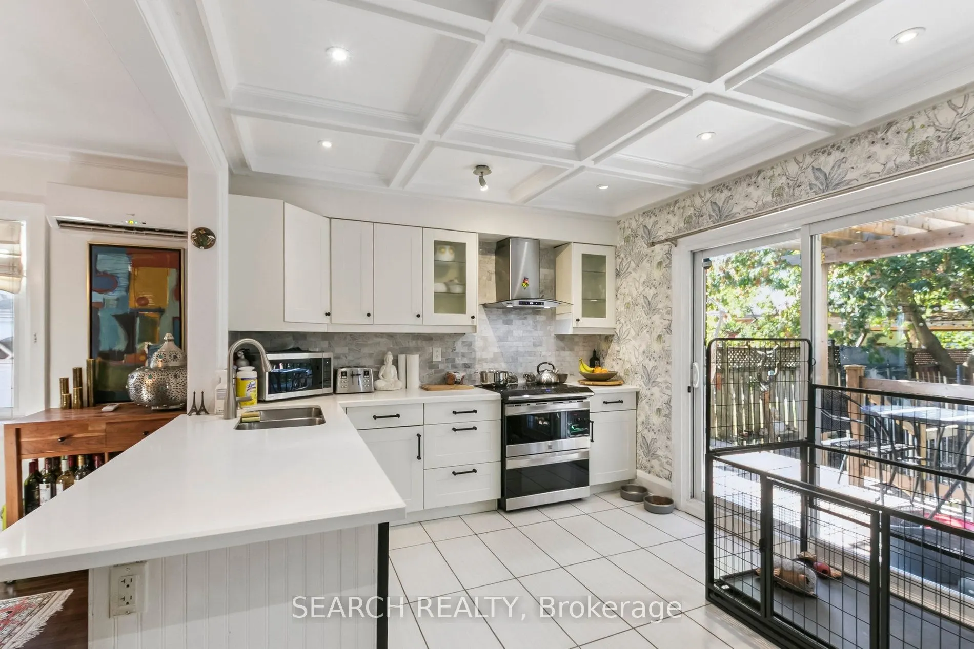 636 Mcroberts Avenue, #Main