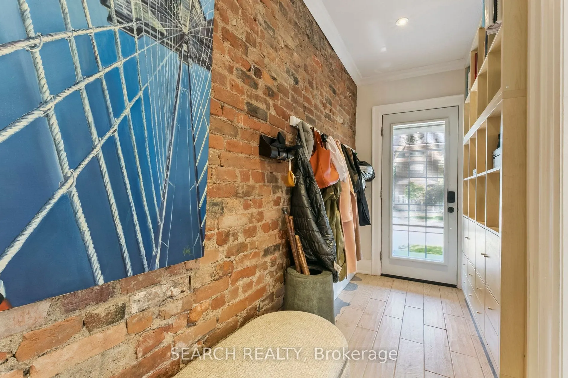 636 Mcroberts Avenue, #Main
