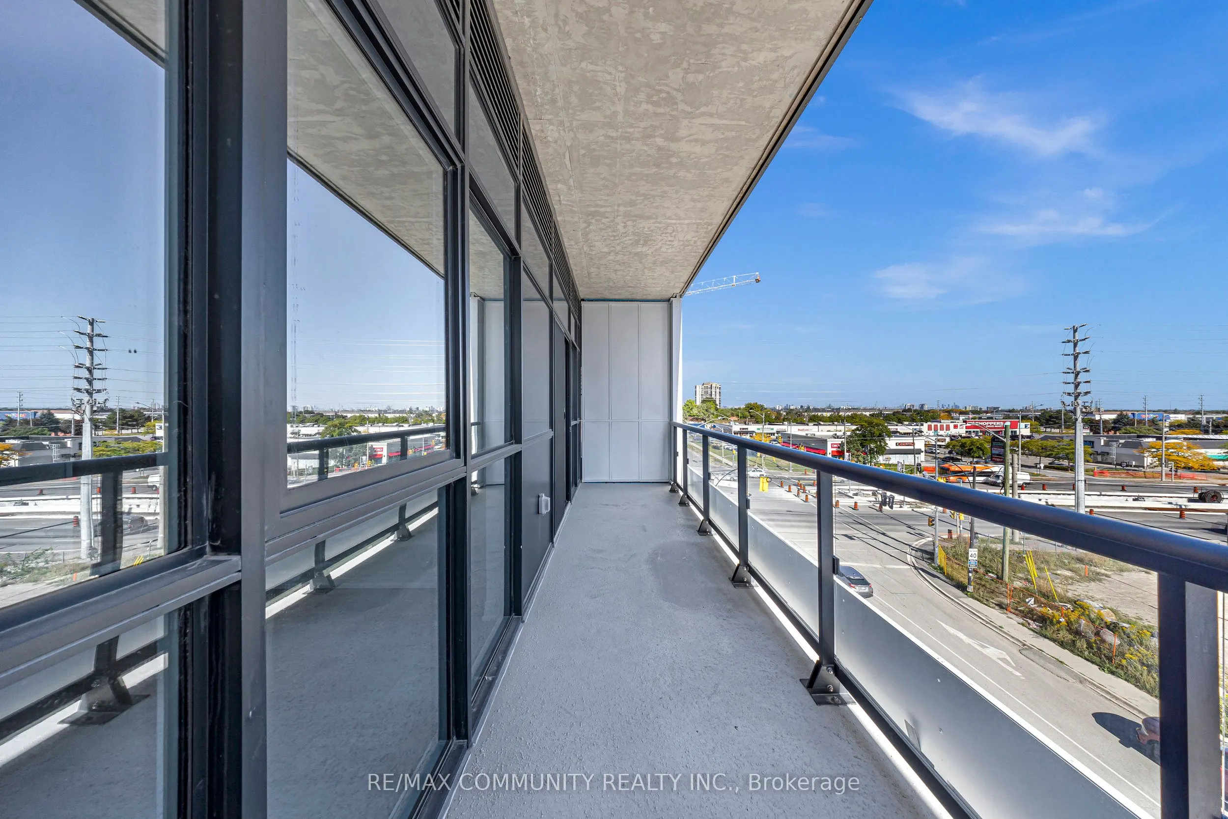 15 Watergarden Drive W, #404