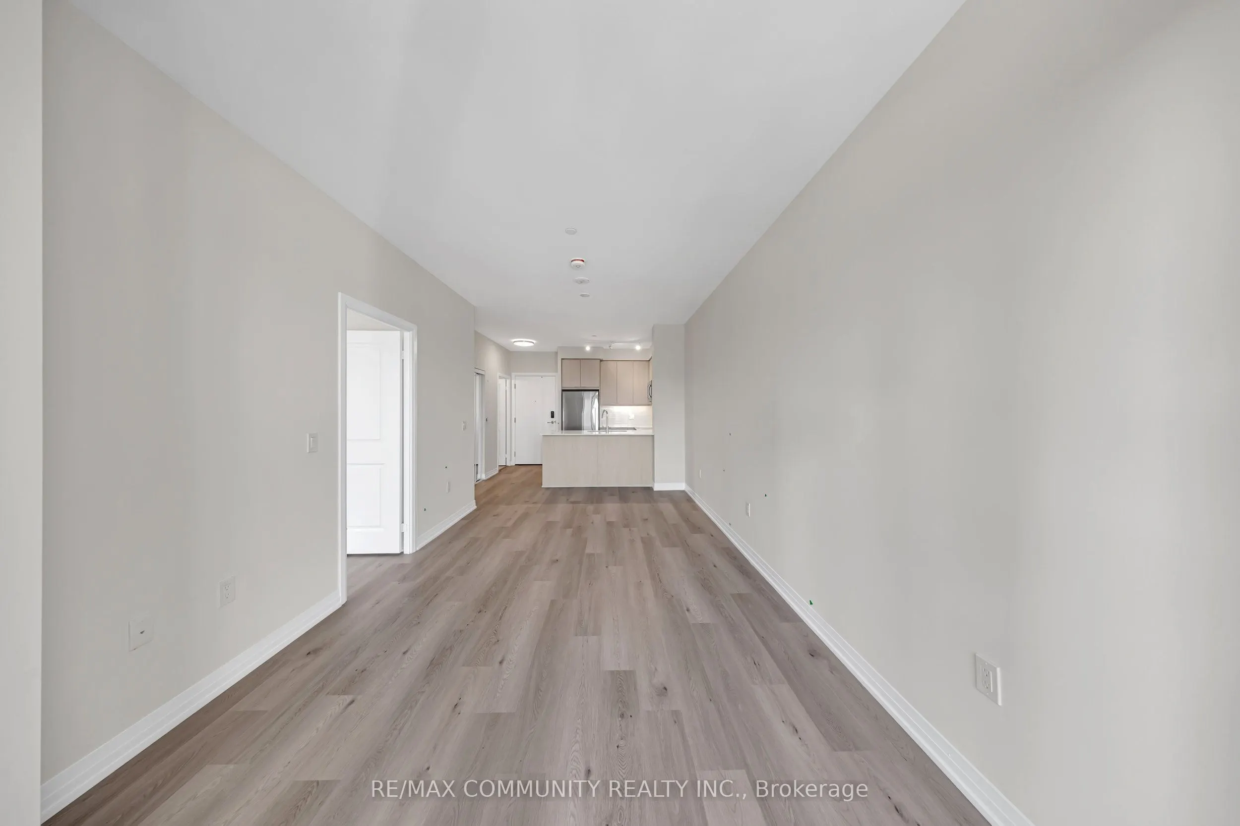 15 Watergarden Drive W, #404