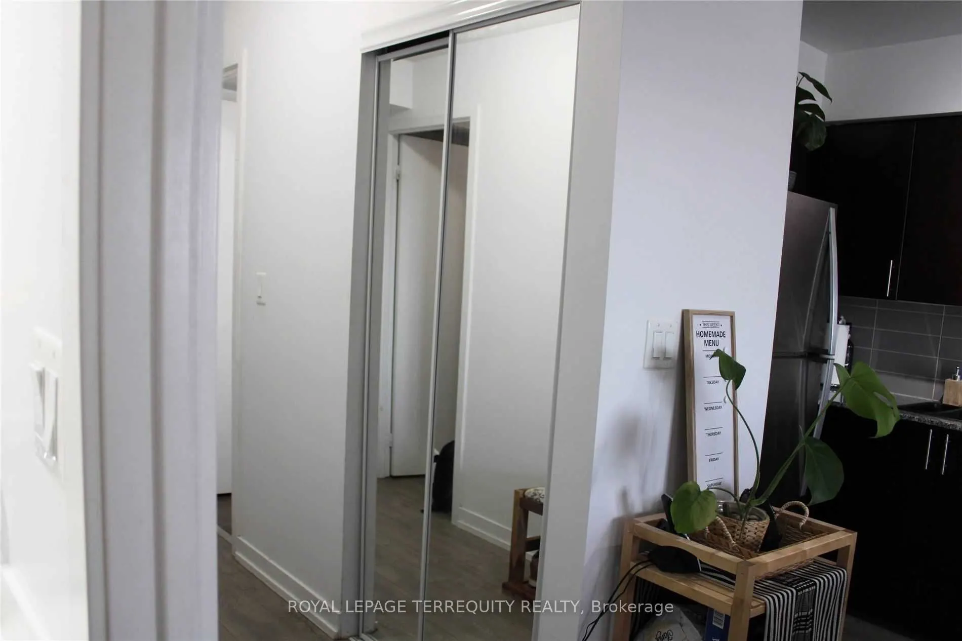 1420 Dupont Street, #808