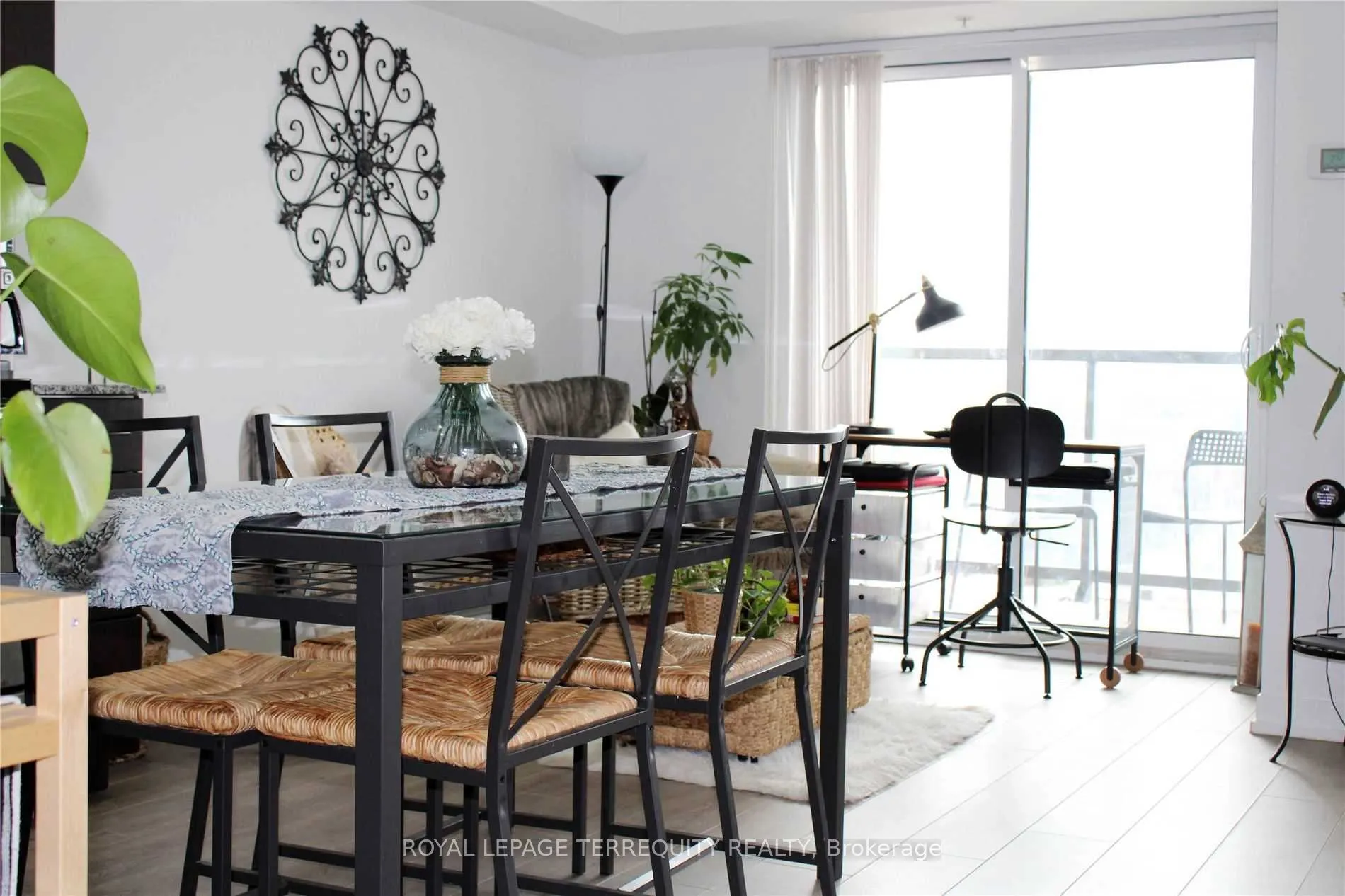 1420 Dupont Street, #808