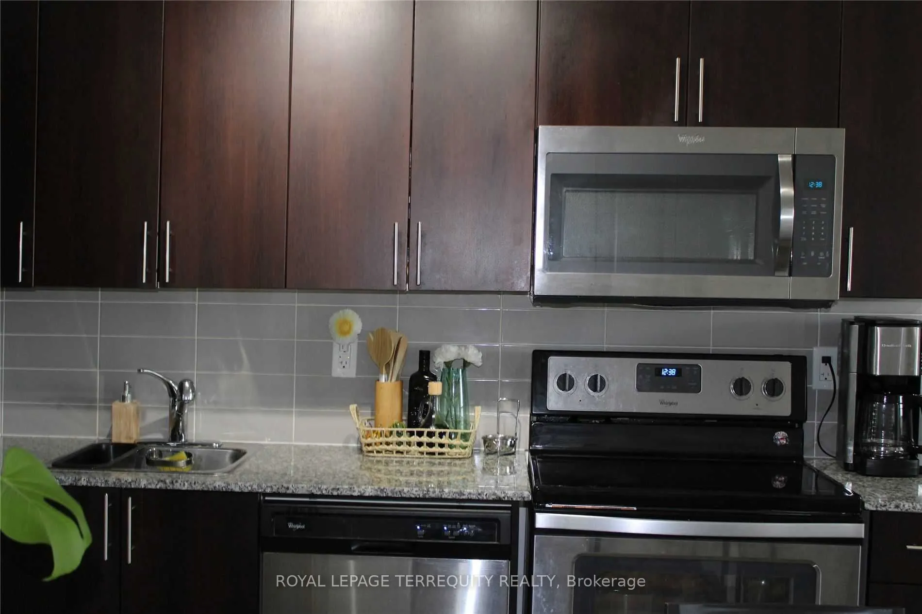 1420 Dupont Street, #808