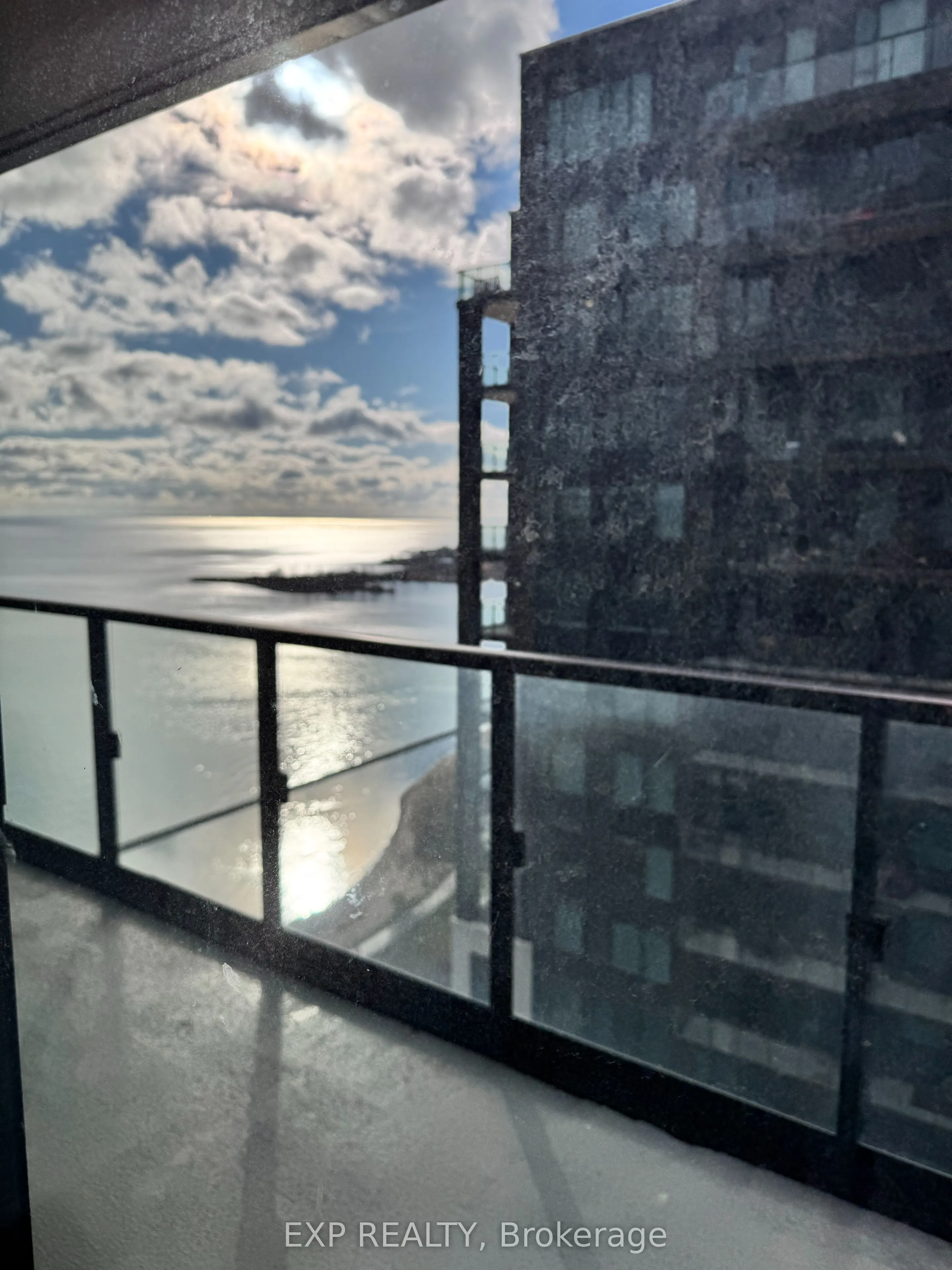 1926 Lakeshore Boulevard W, #3911
