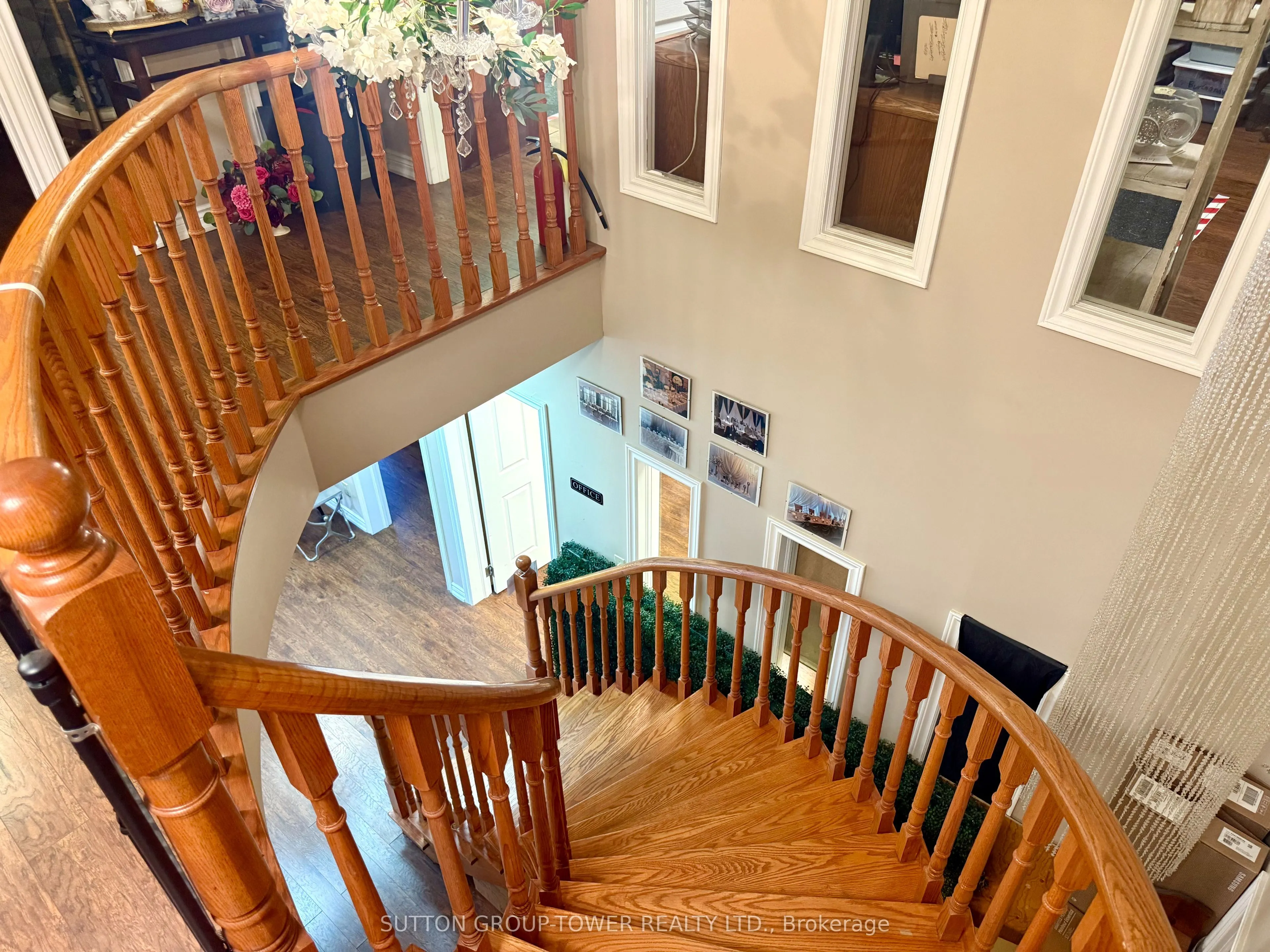 1050 Britannia Road E, #16