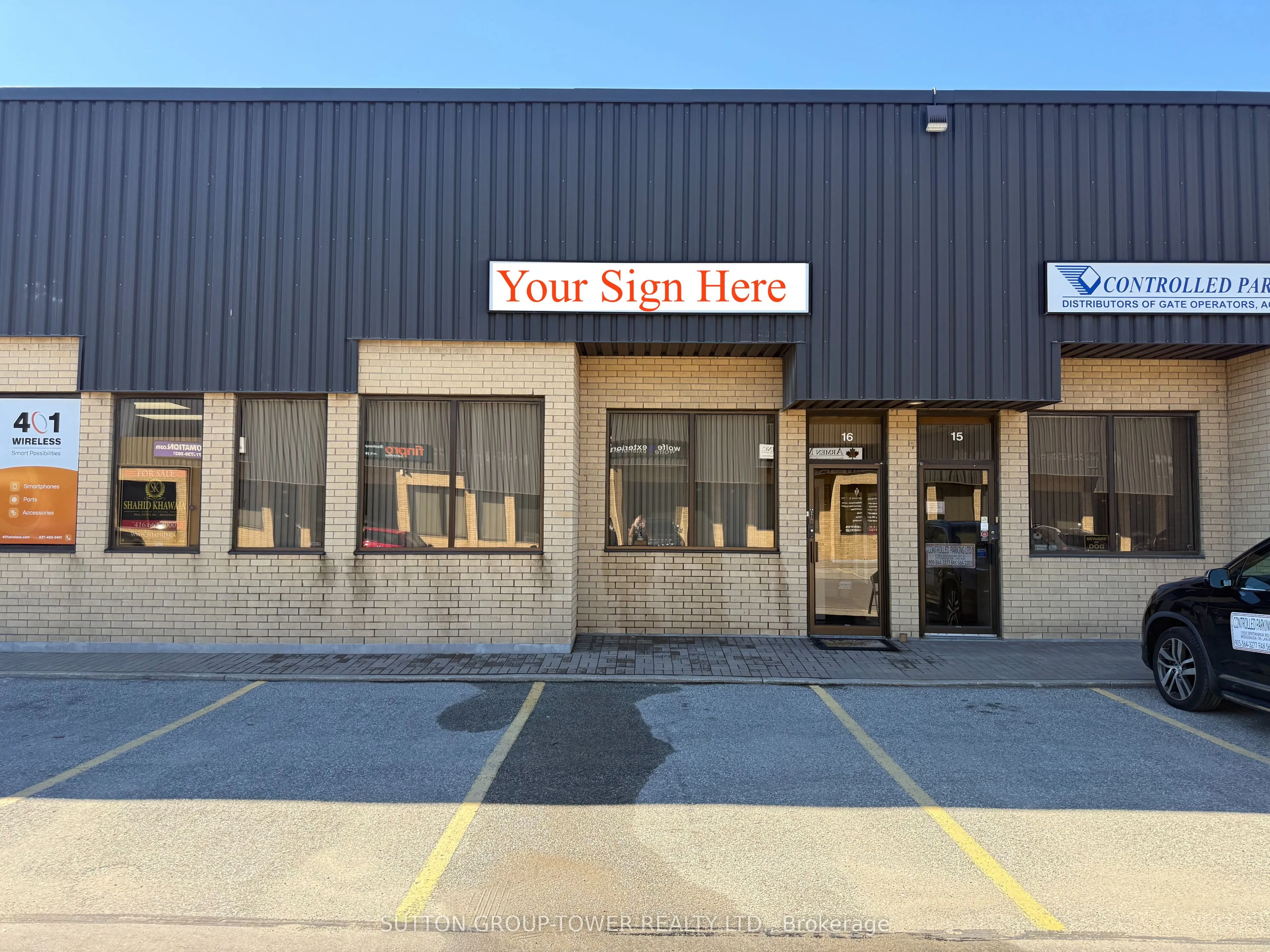 1050 Britannia Road E, #16