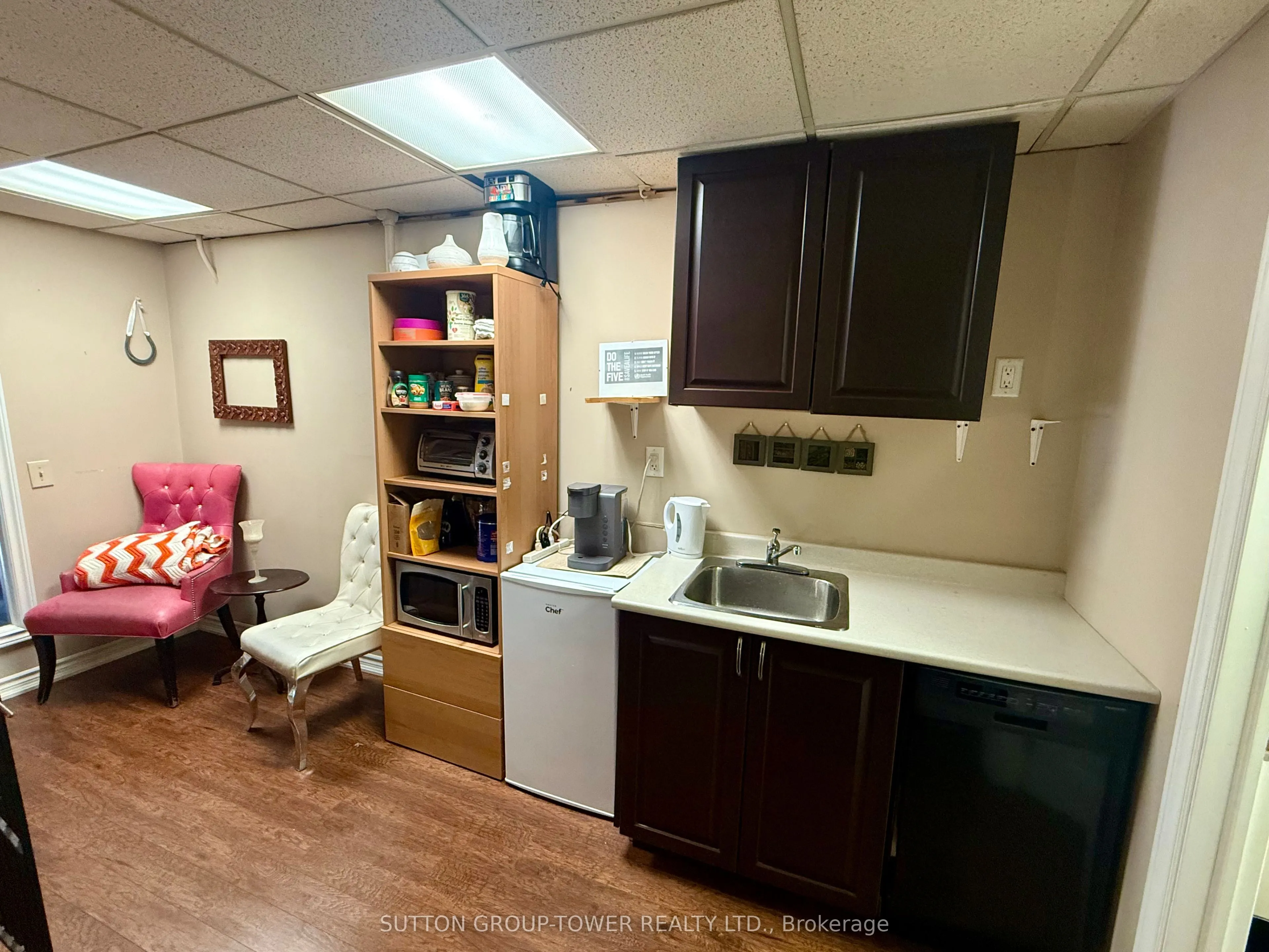 1050 Britannia Road E, #16