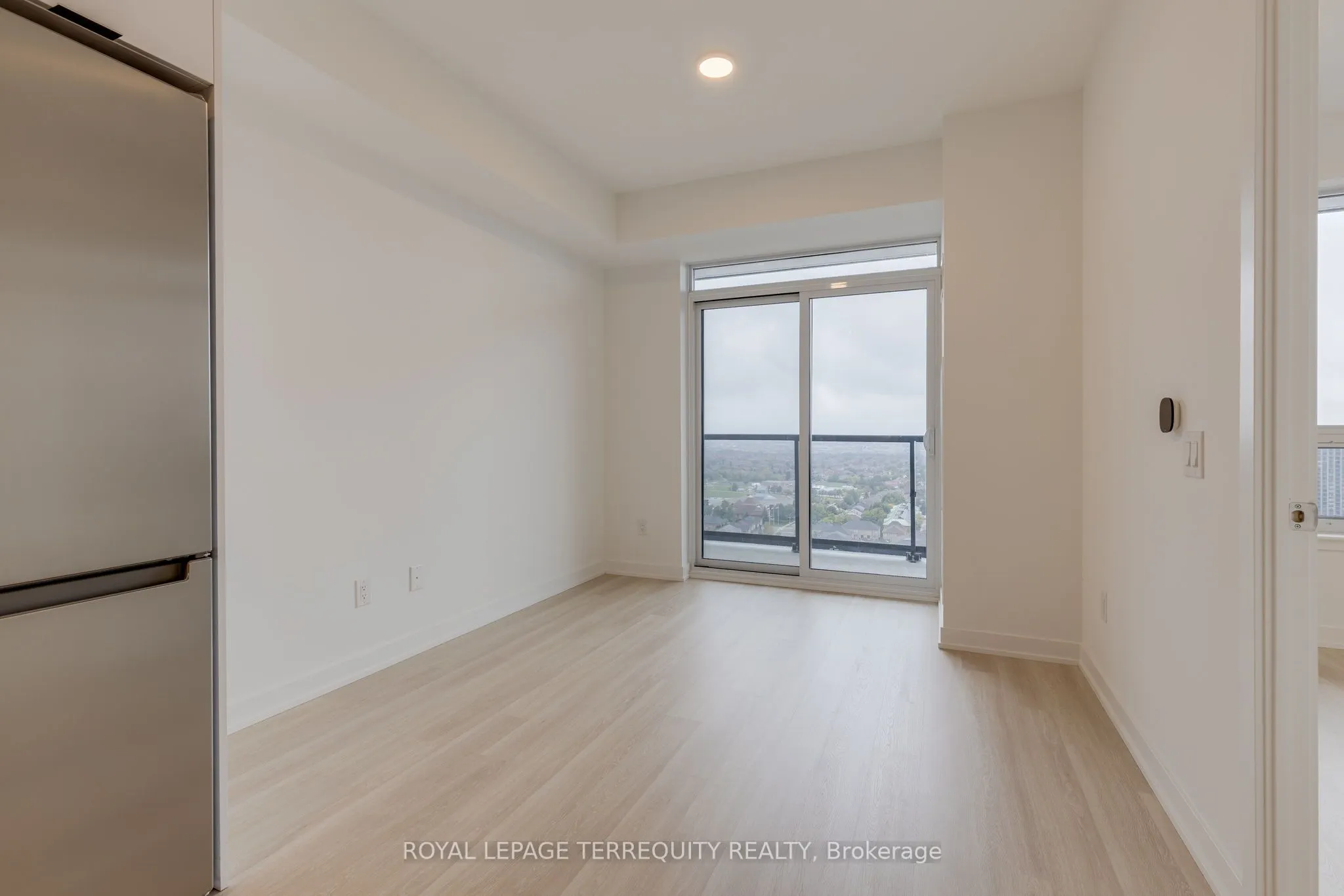 5105 Hurontario Street, #2001