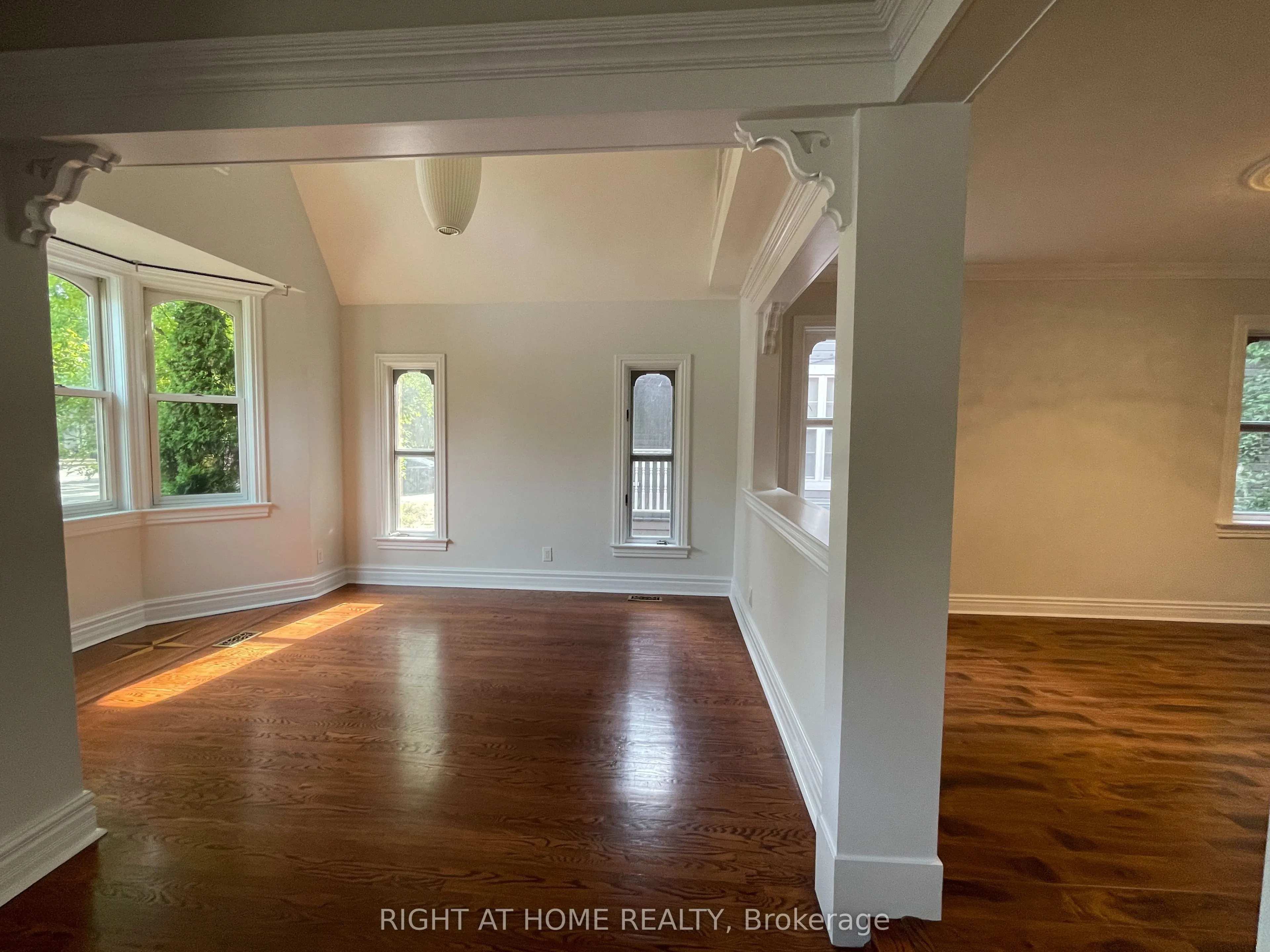 435 Maple Avenue