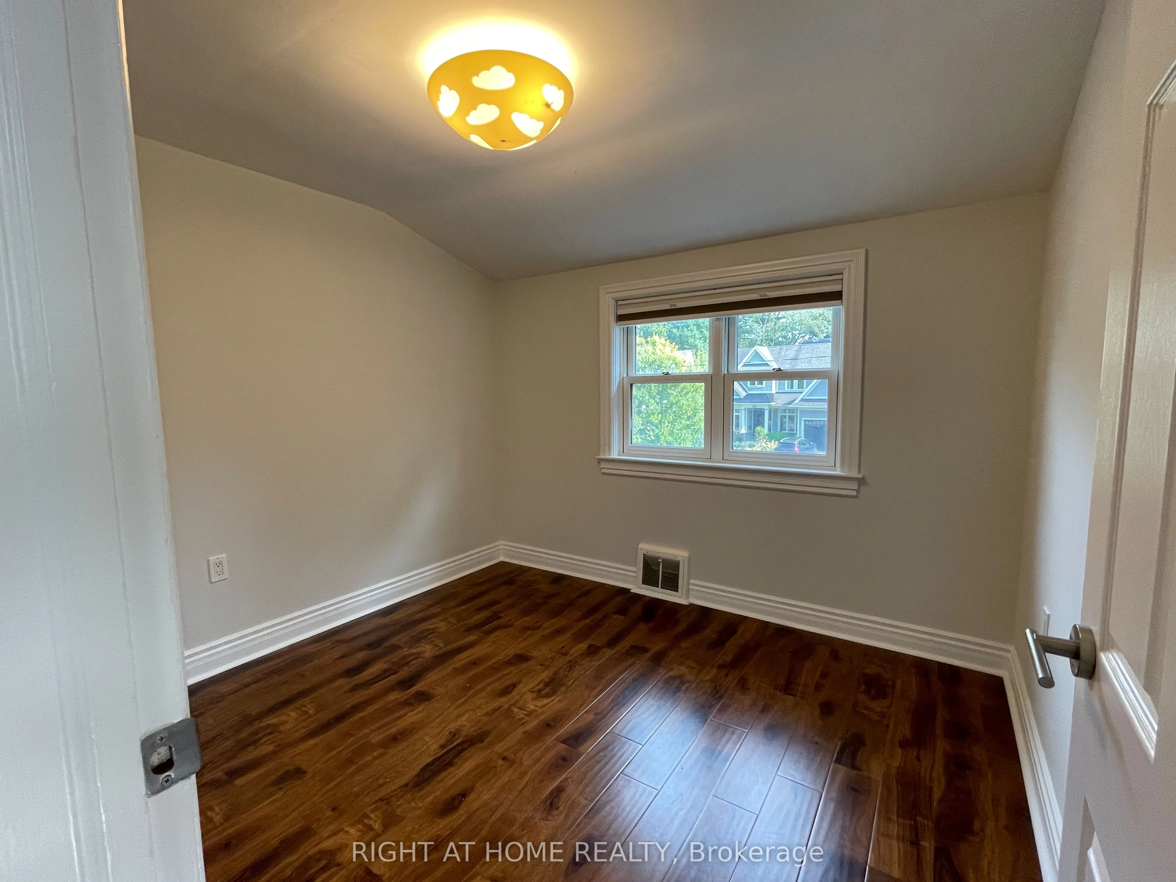 435 Maple Avenue