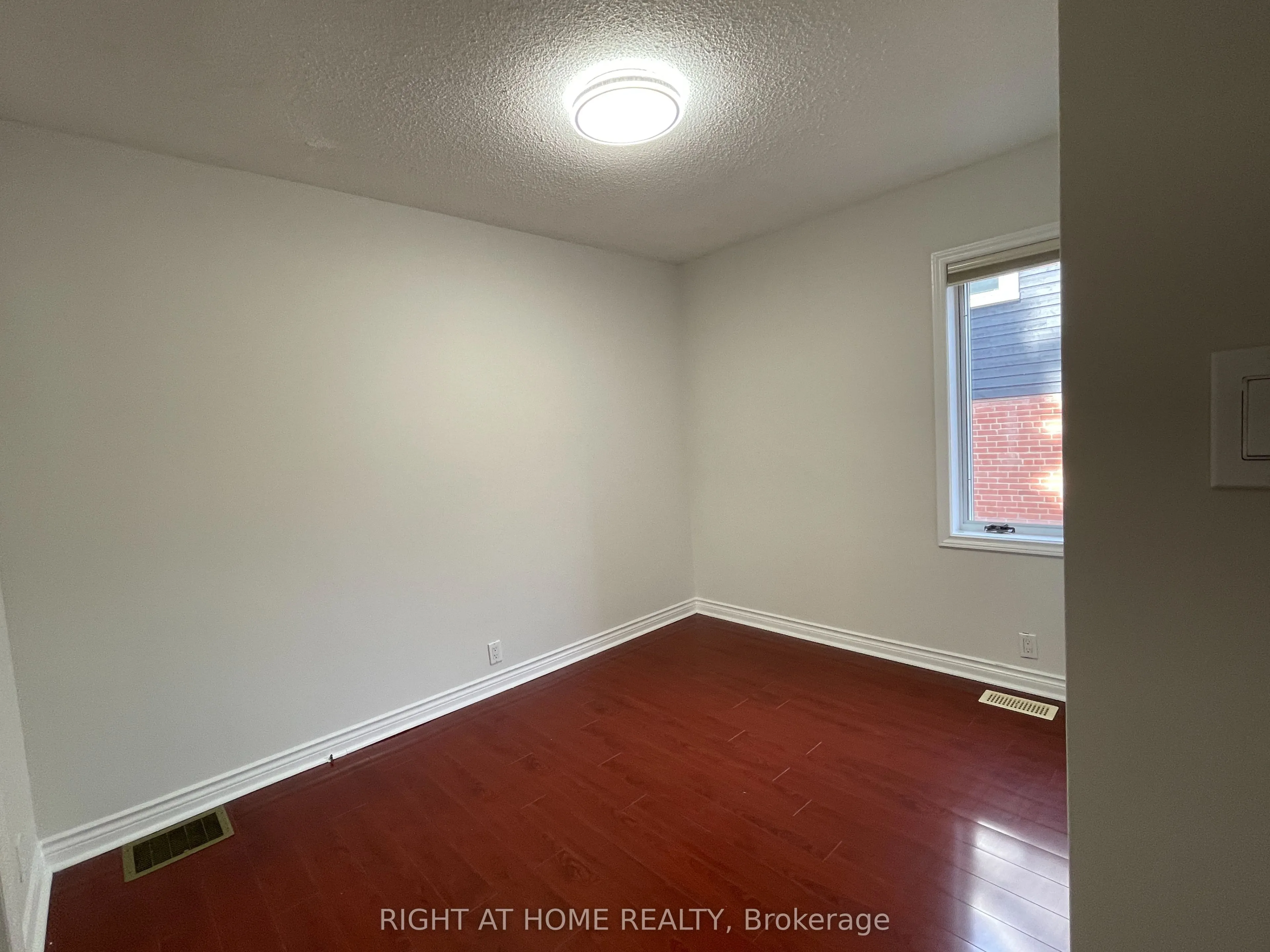 435 Maple Avenue