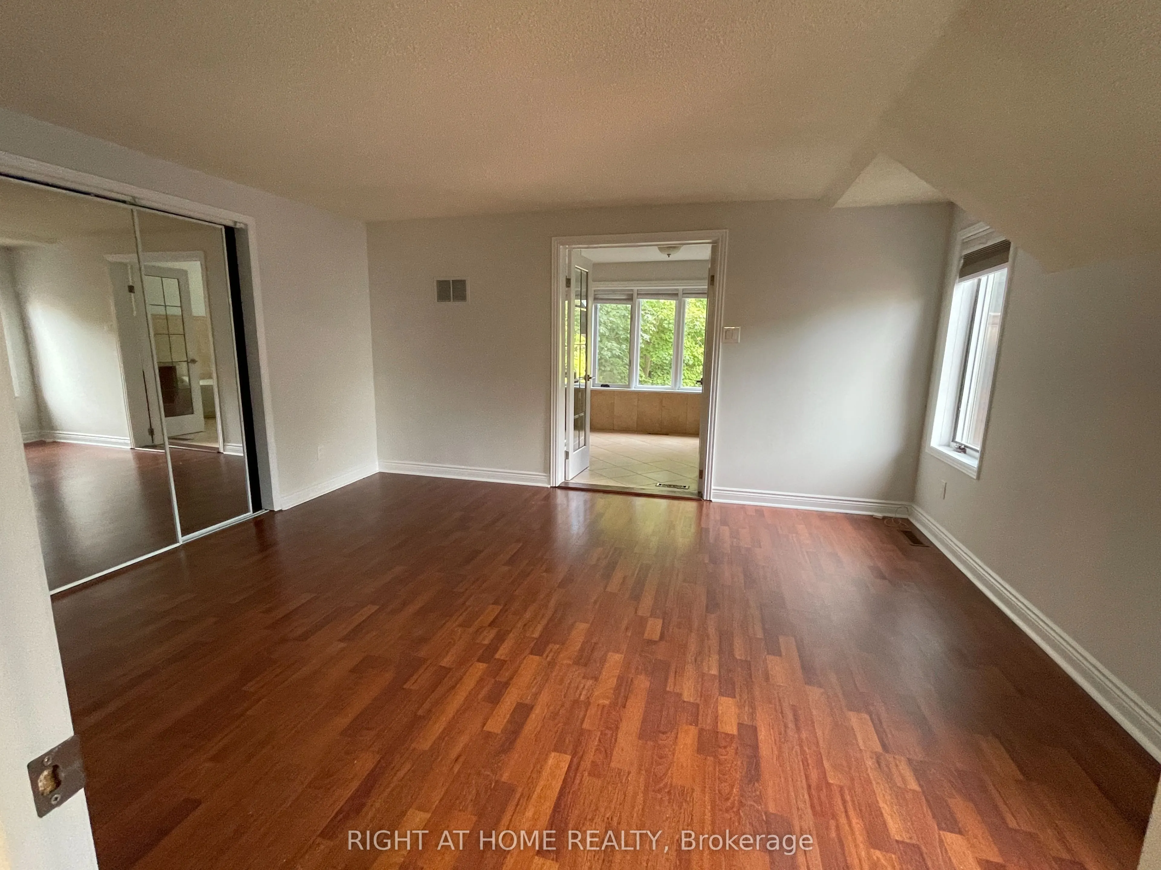 435 Maple Avenue