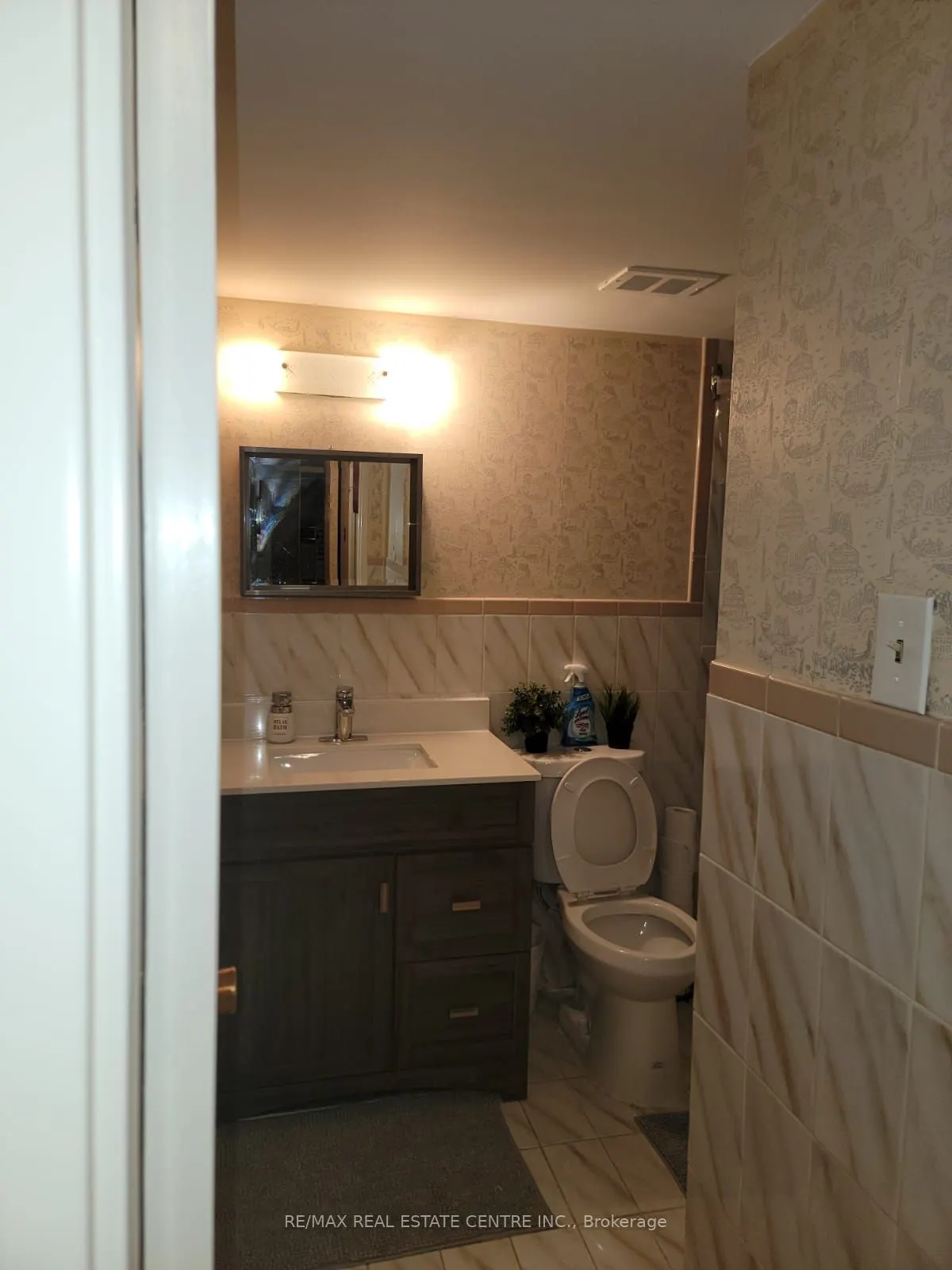 3577 Derry Road, #207