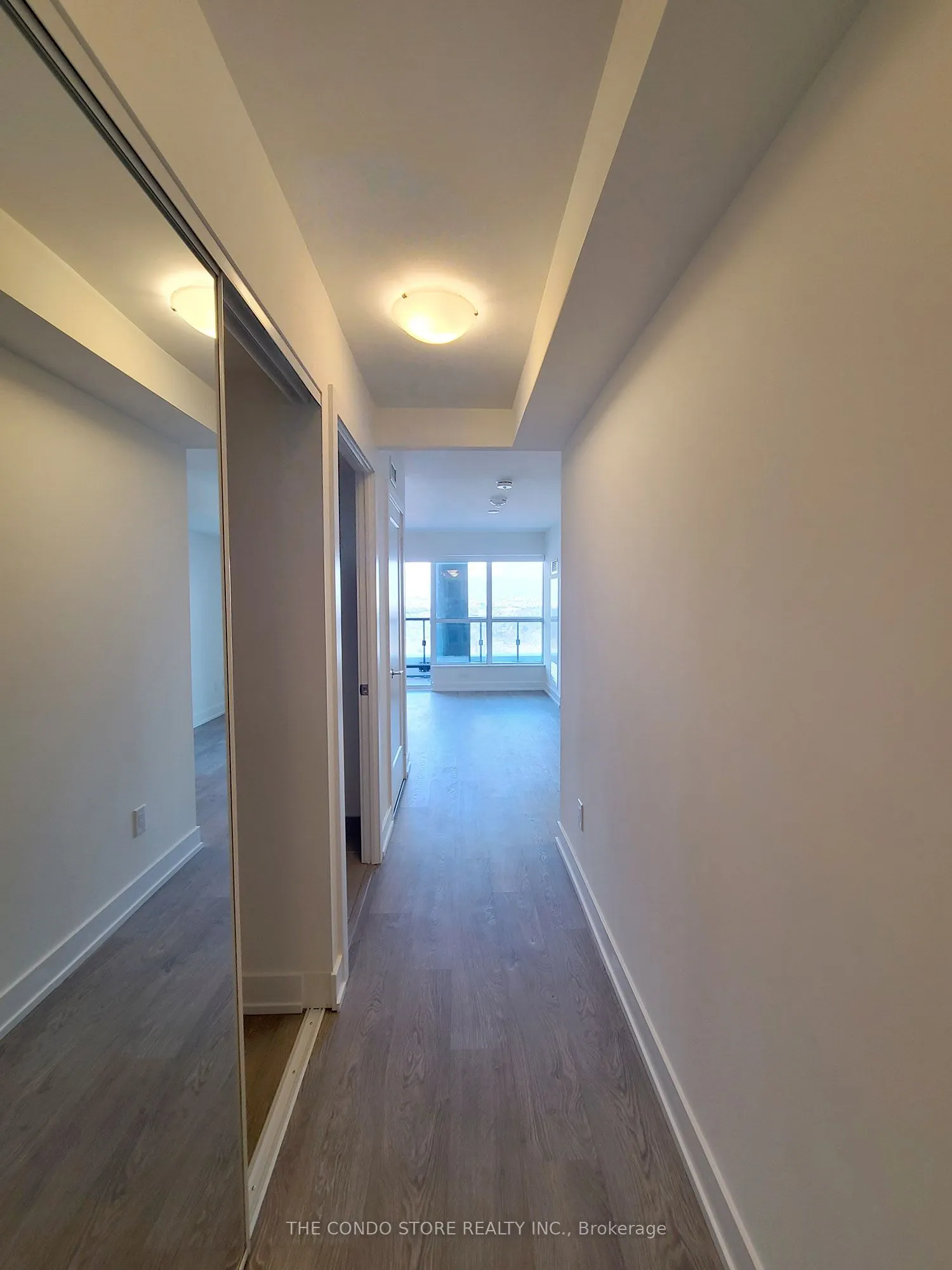 5 Mabelle Avenue, #2527