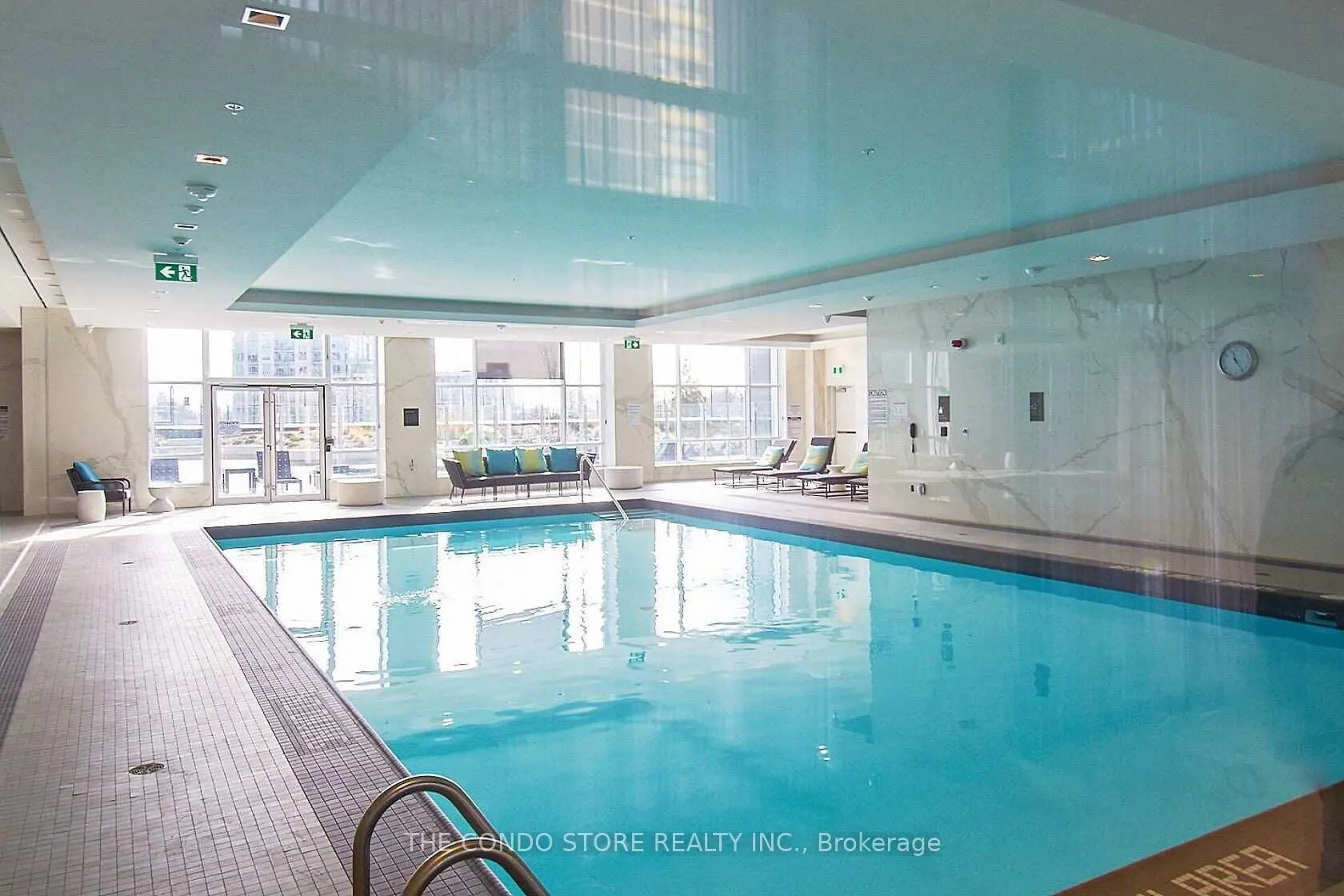 5 Mabelle Avenue, #2527
