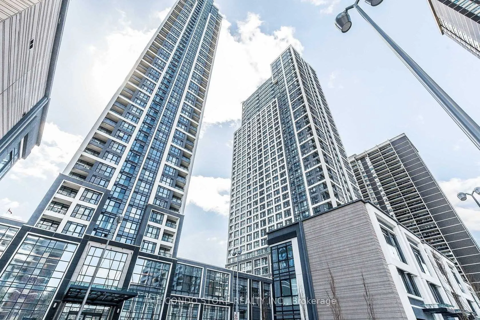 5 Mabelle Avenue, #2527