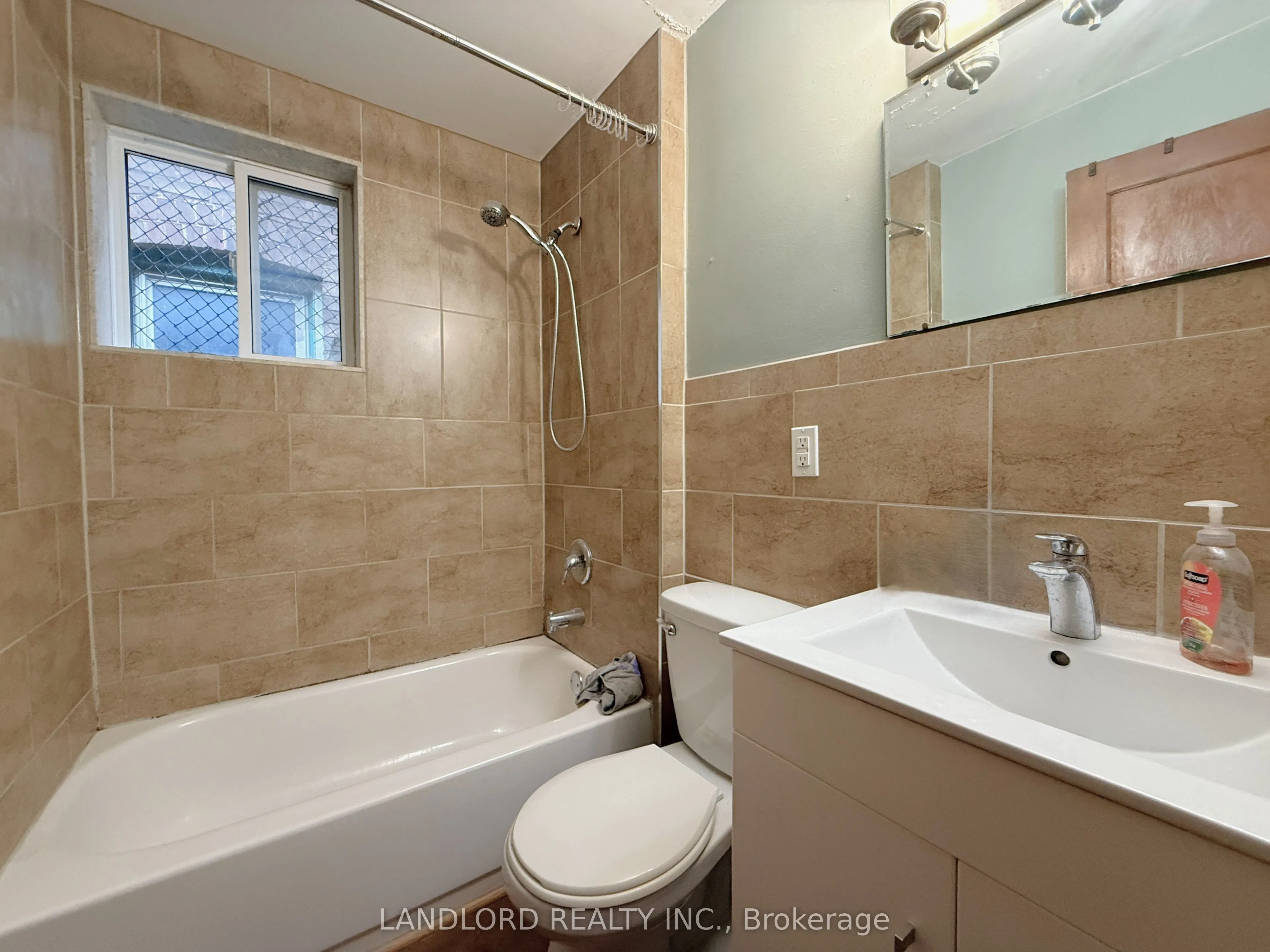 30 Glendonwynne Road, #Upper