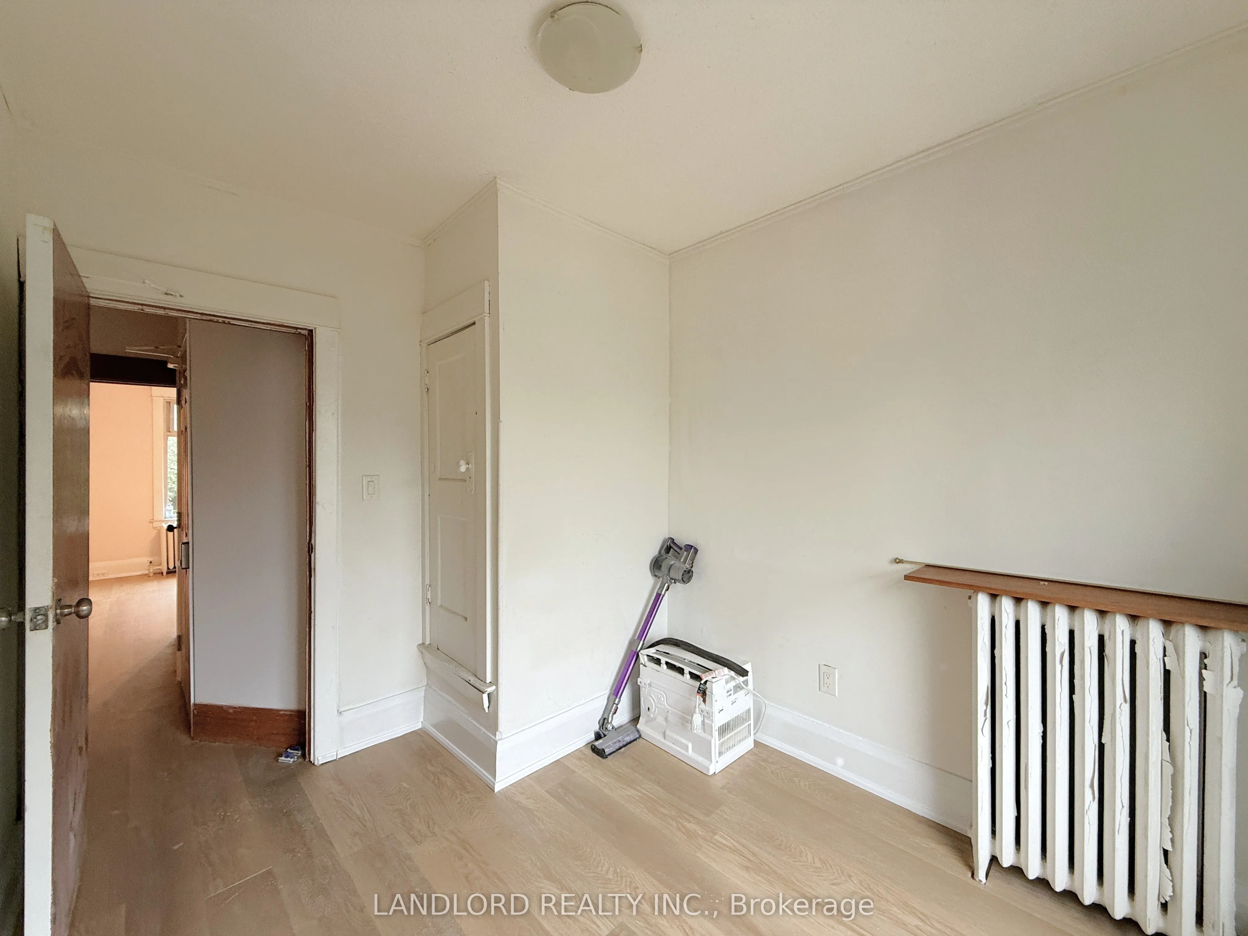 30 Glendonwynne Road, #Upper