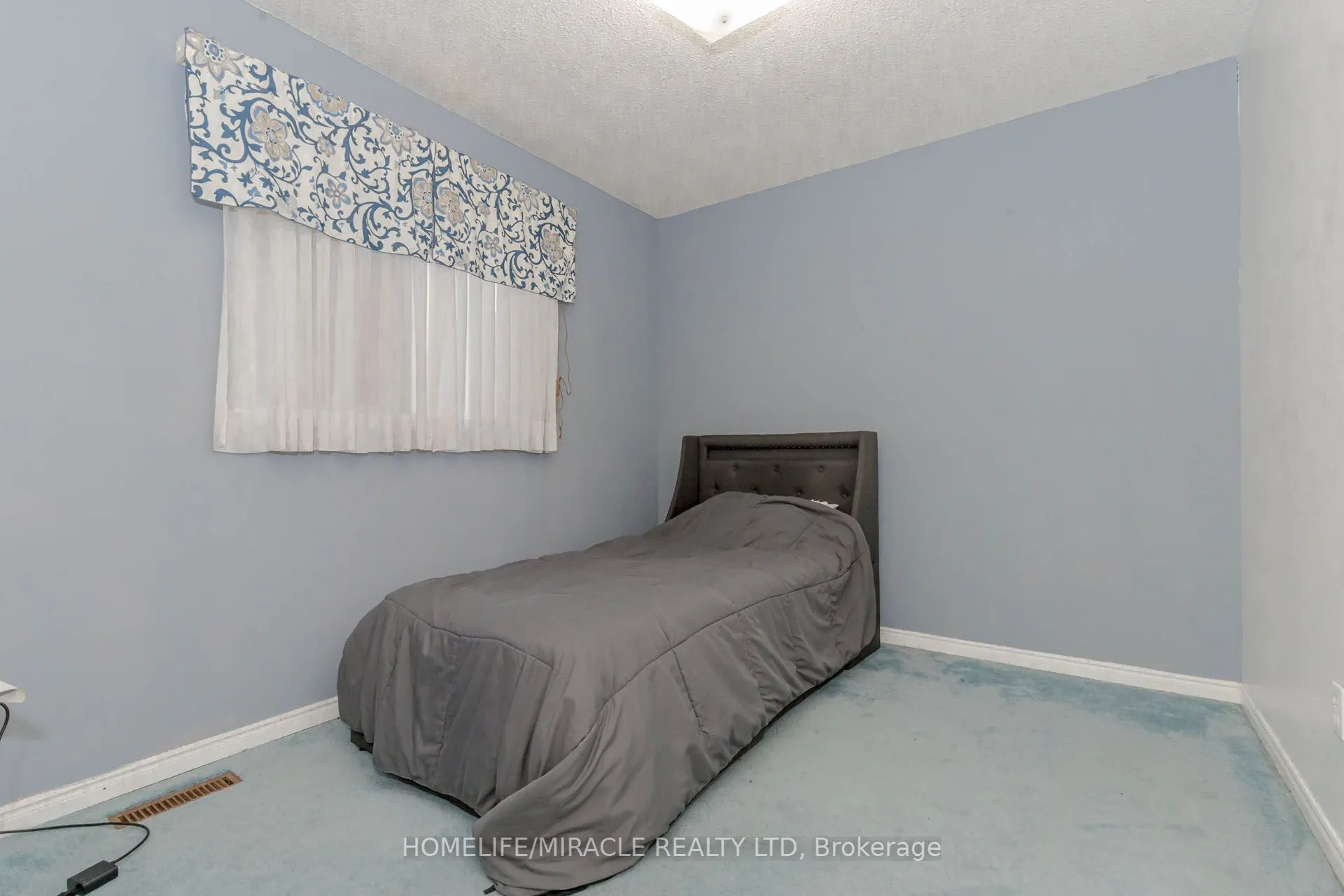 2999 Valcourt Crescent