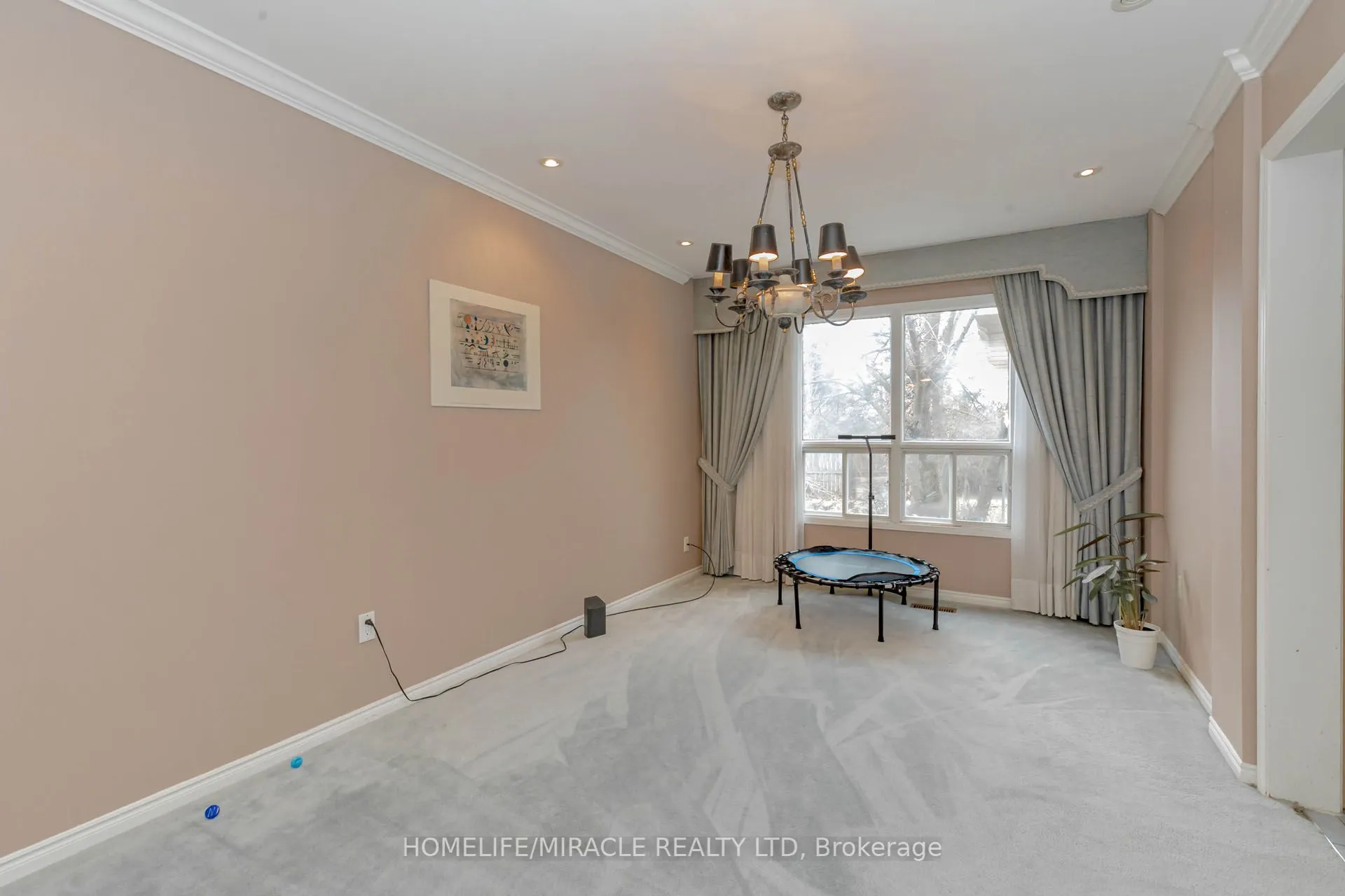 2999 Valcourt Crescent