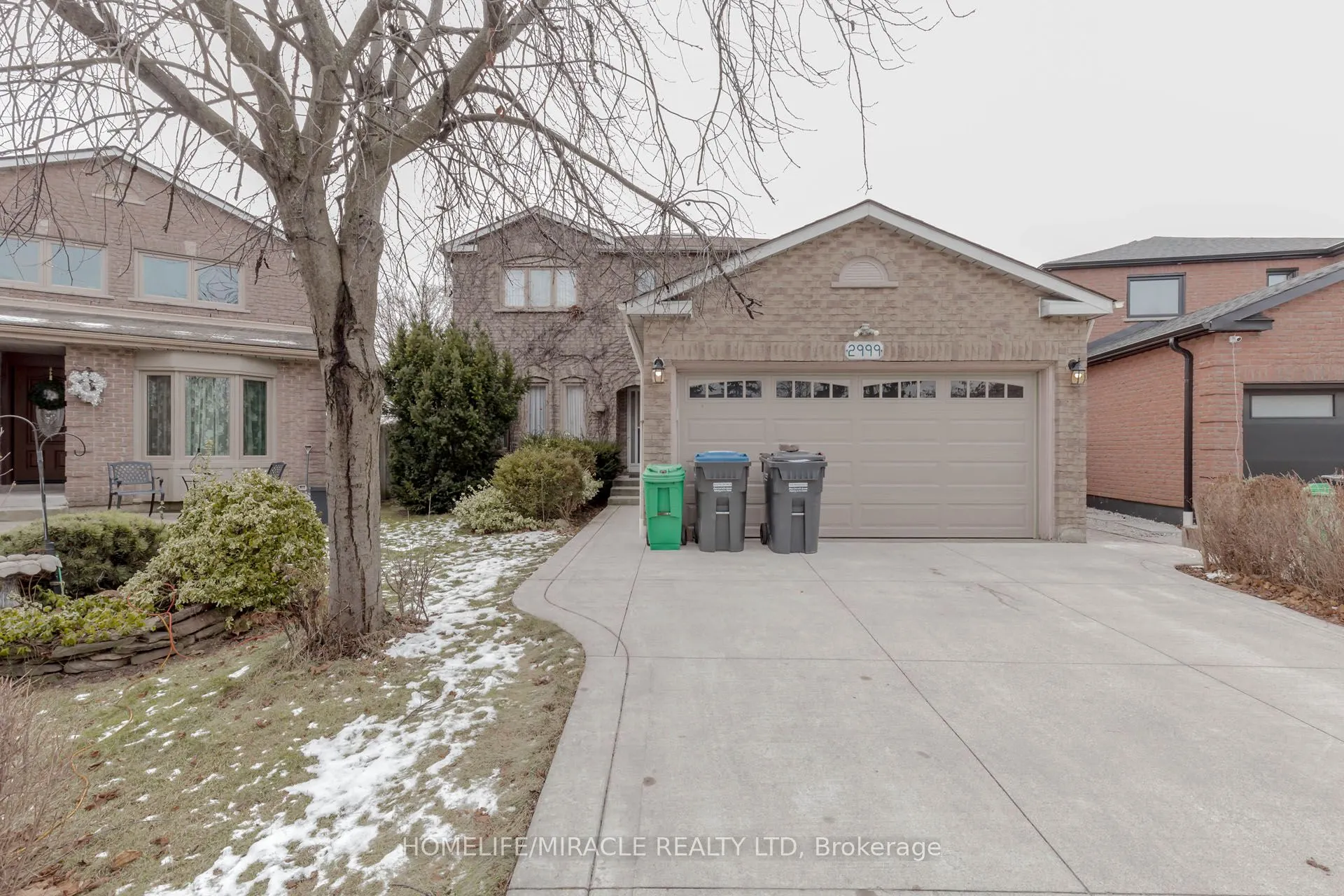 2999 Valcourt Crescent