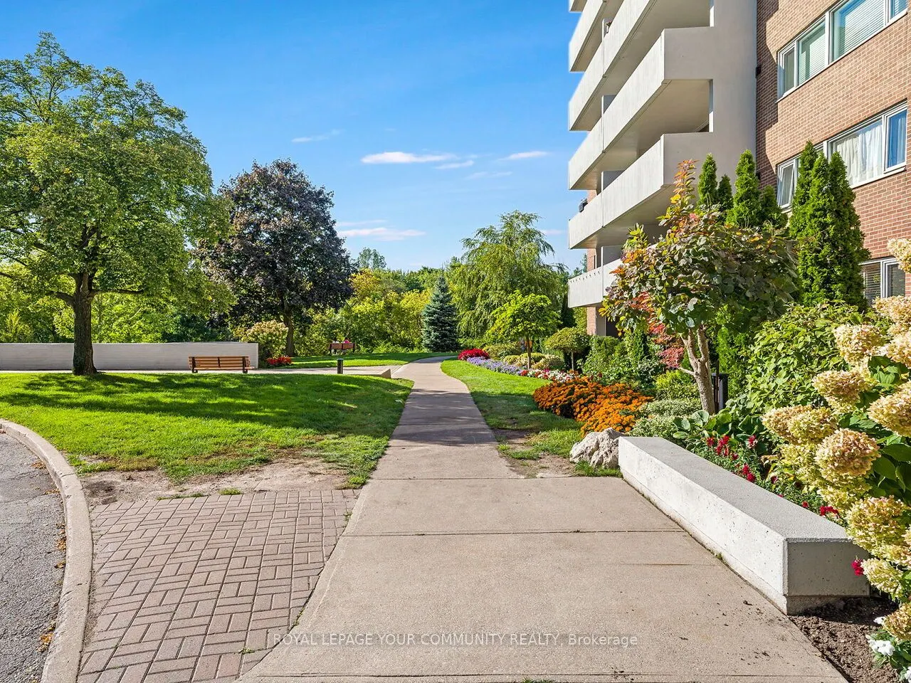 270 Scarlett Road, #2012