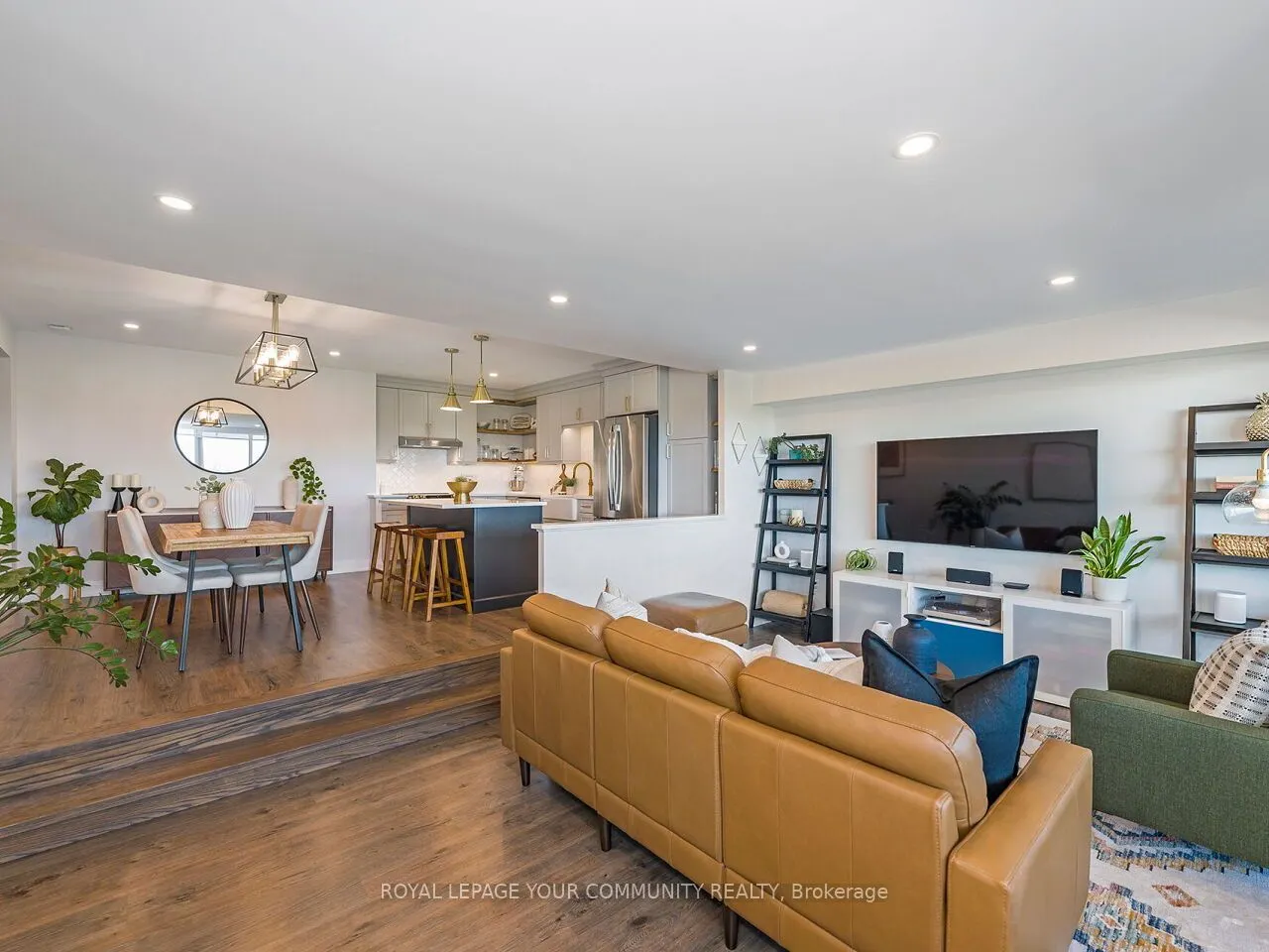 270 Scarlett Road, #2012
