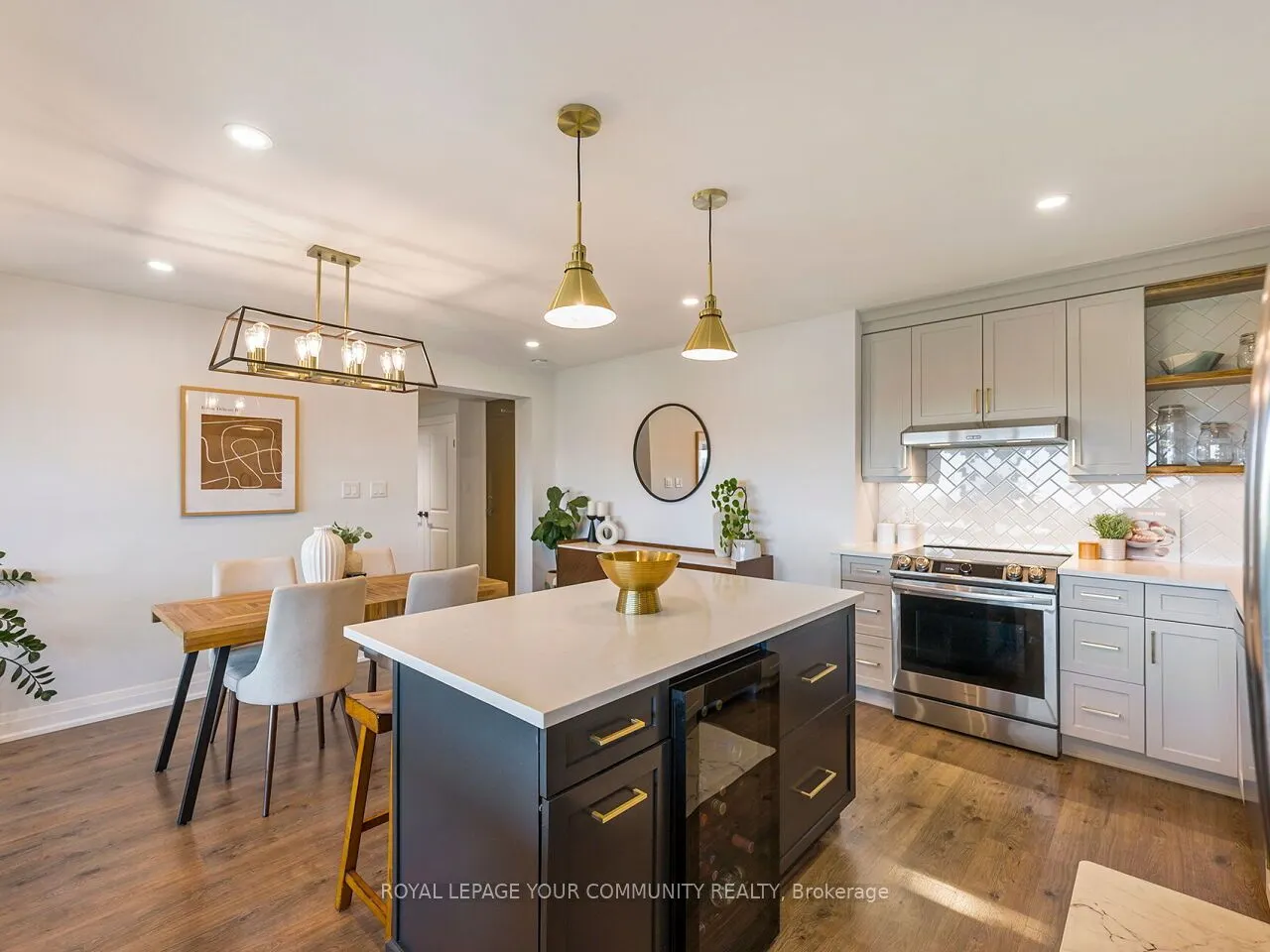 270 Scarlett Road, #2012