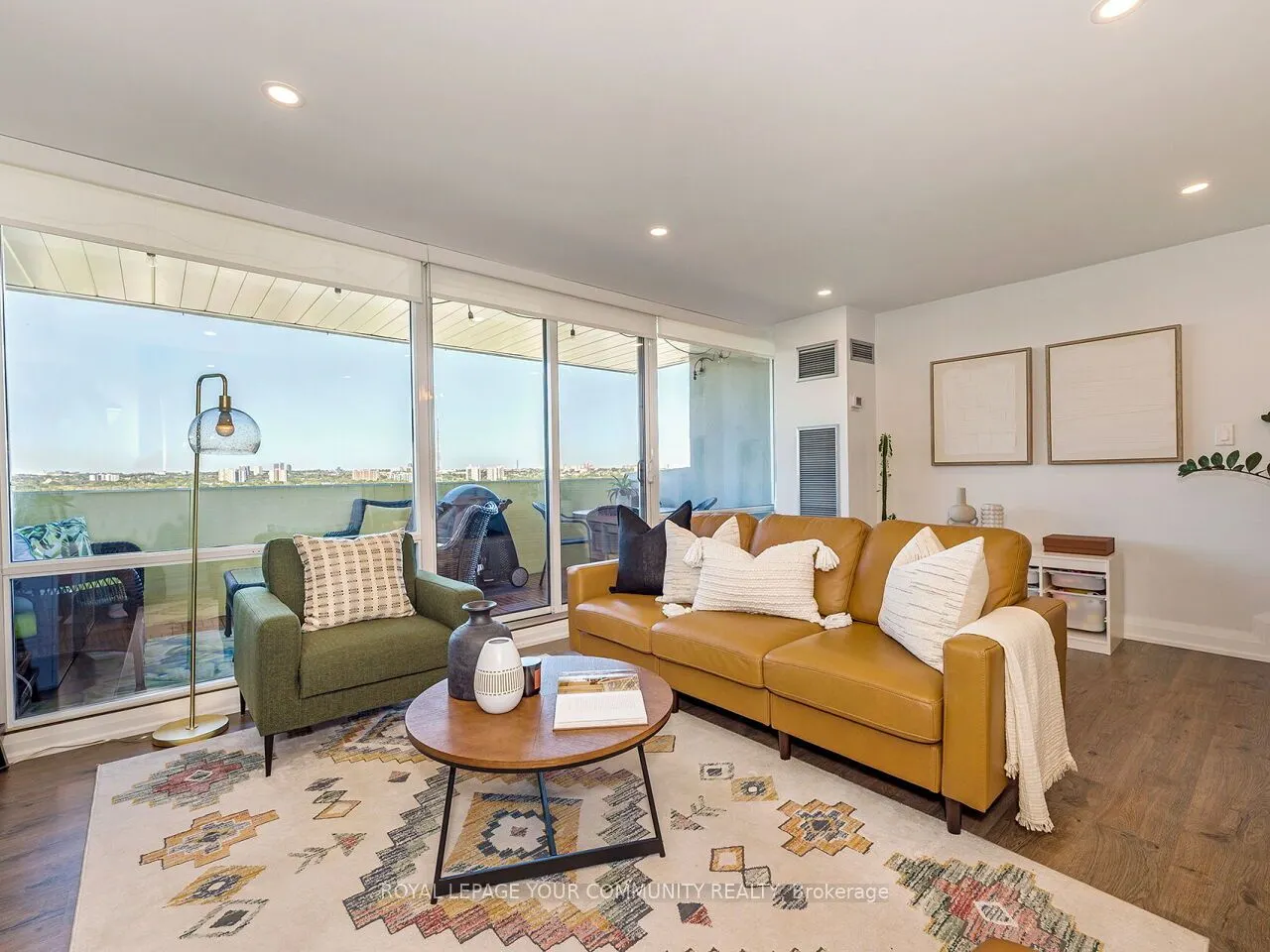 270 Scarlett Road, #2012