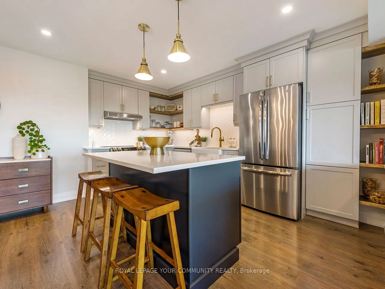 270 Scarlett Road, #2012
