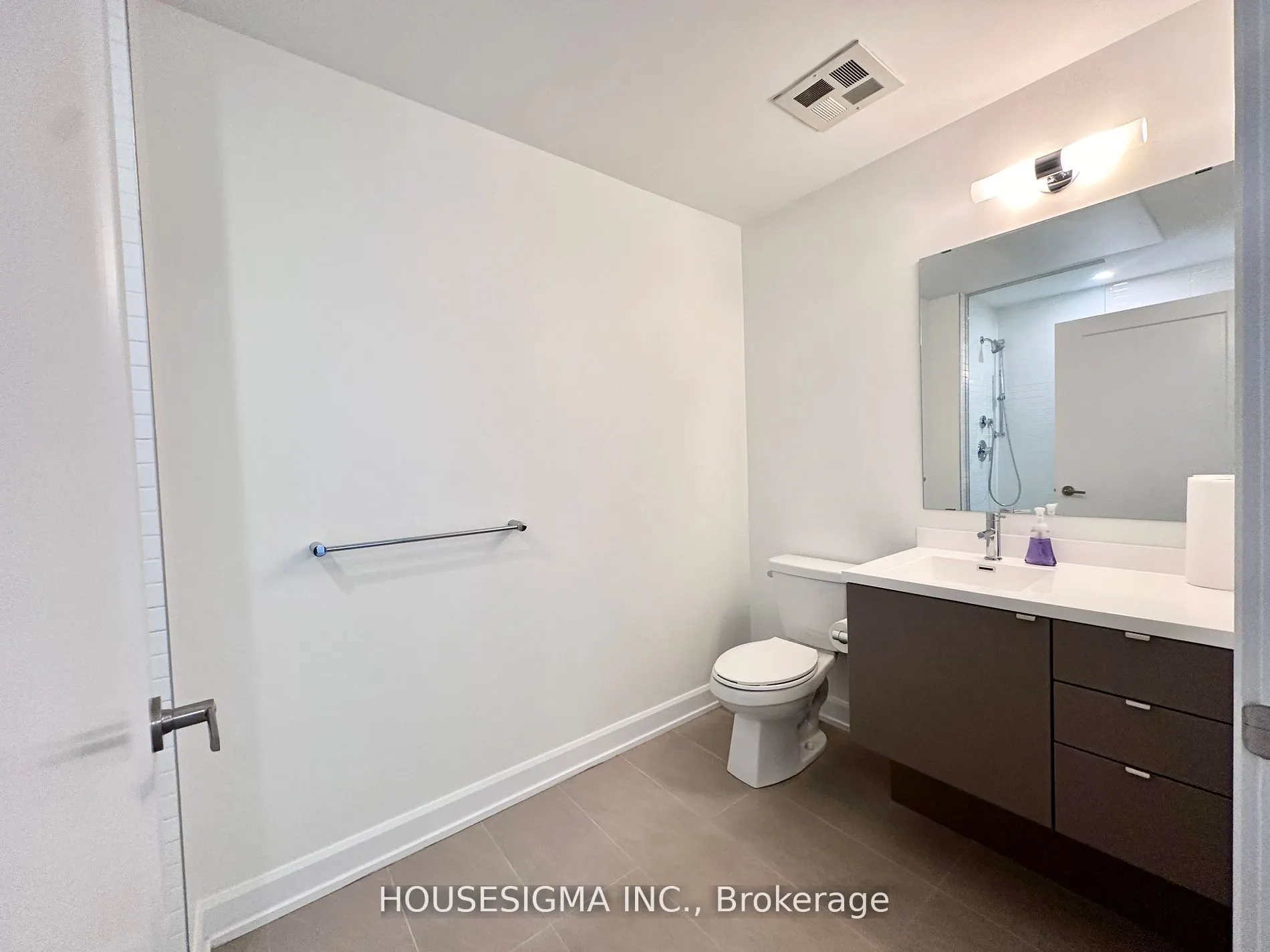 3220 William Coltson Avenue, #812