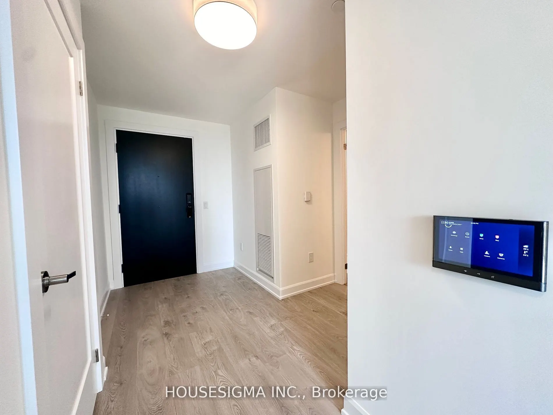 3220 William Coltson Avenue, #812
