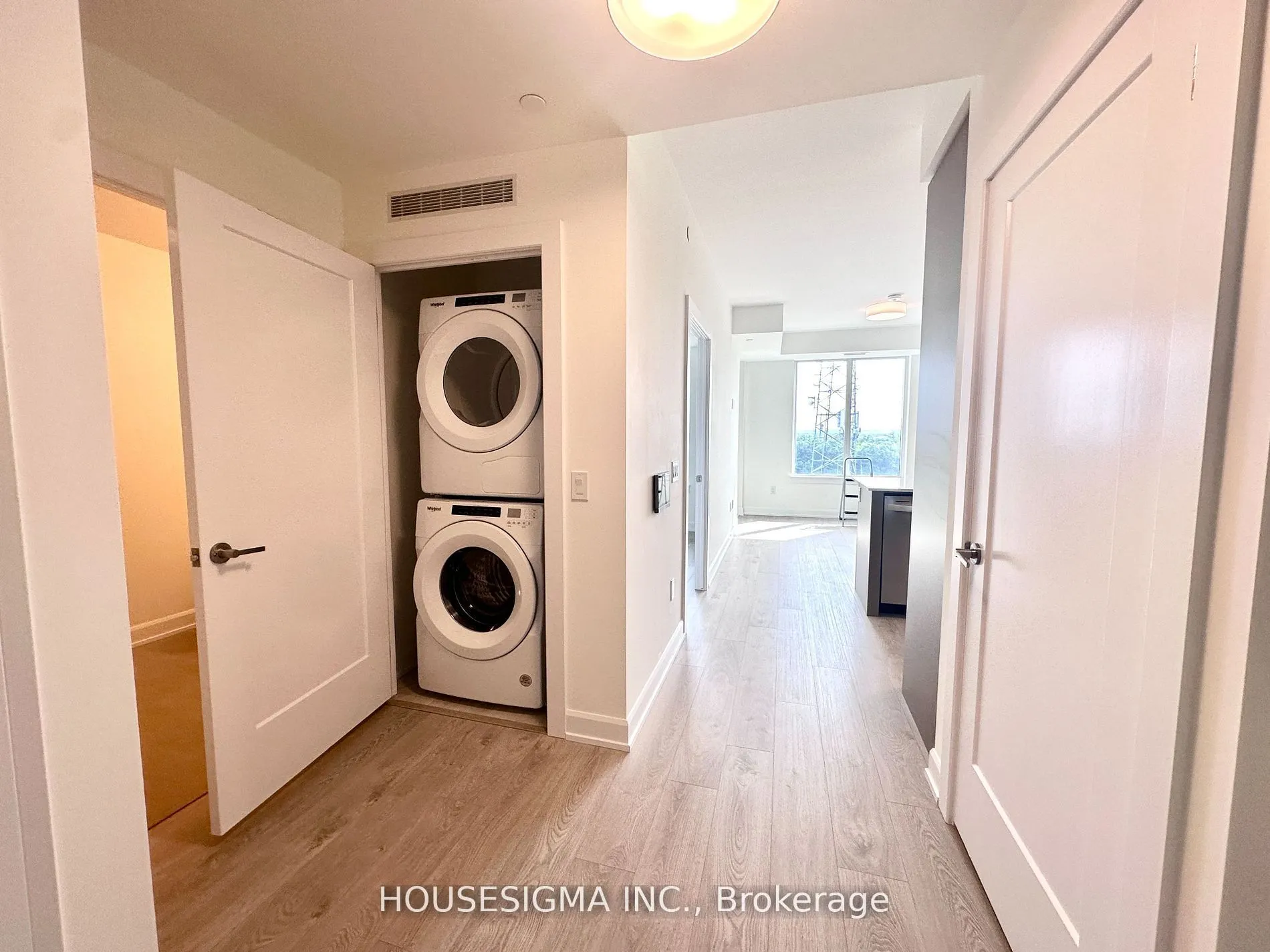 3220 William Coltson Avenue, #812