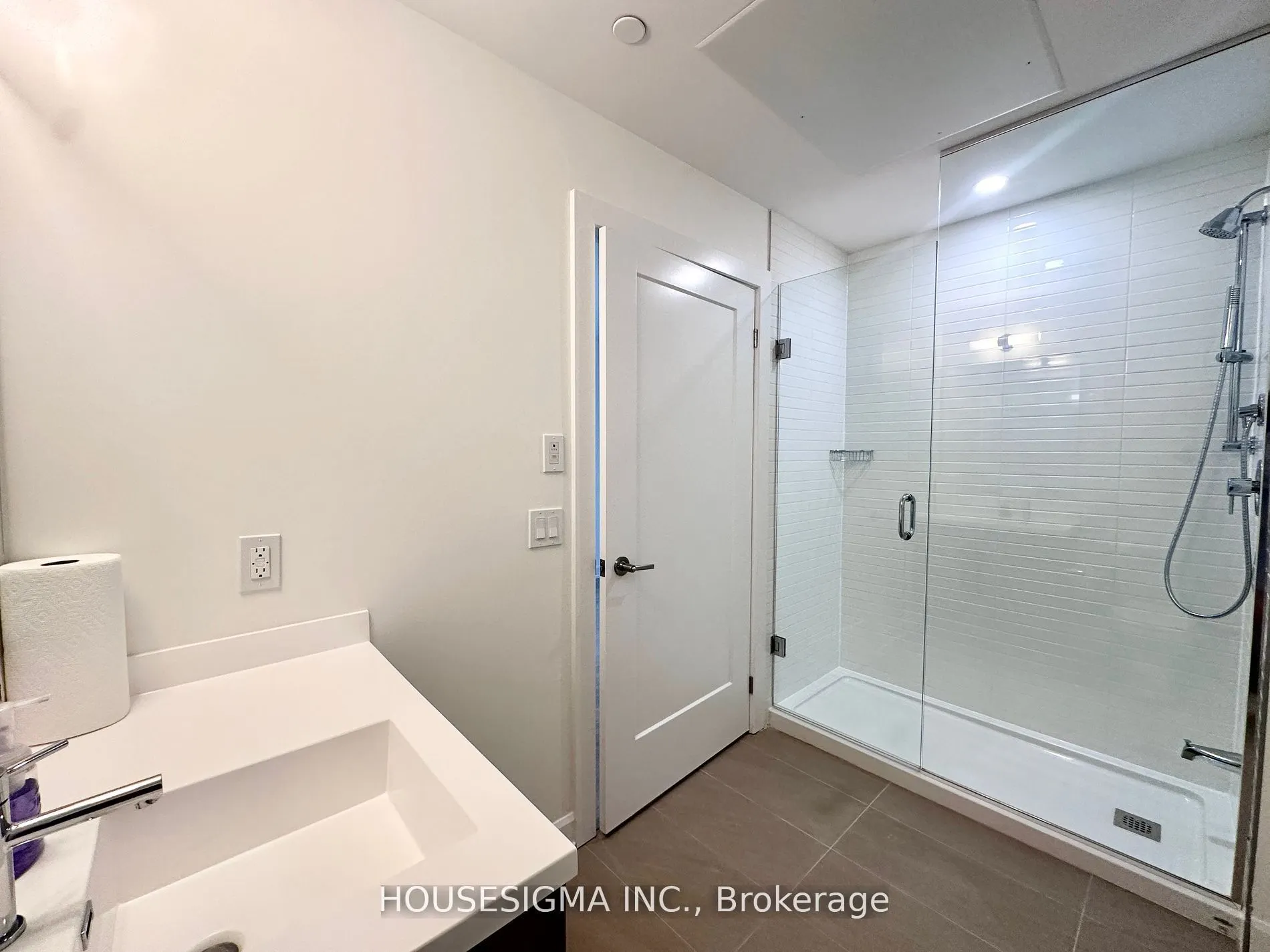 3220 William Coltson Avenue, #812