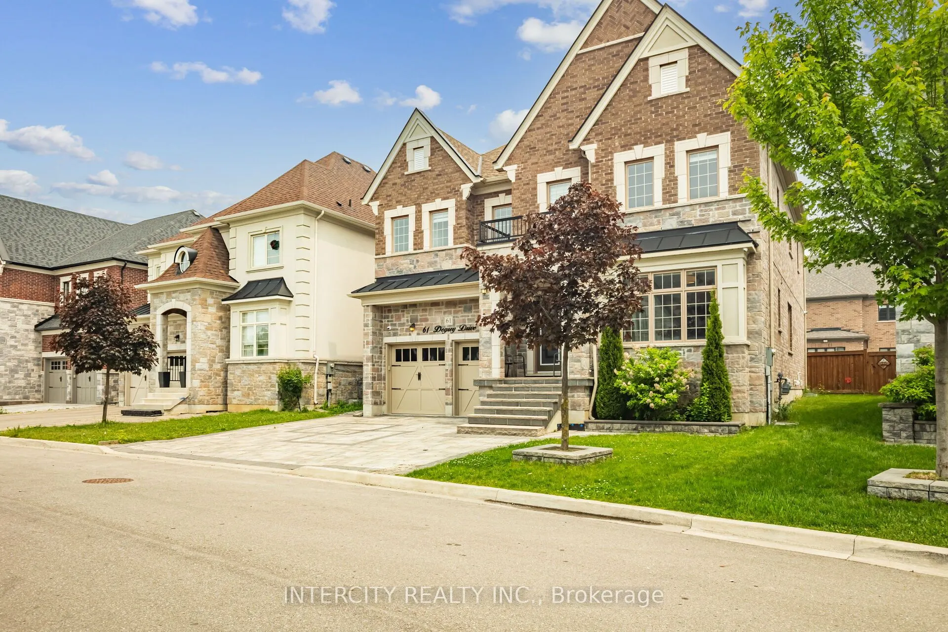 61 Degrey Drive