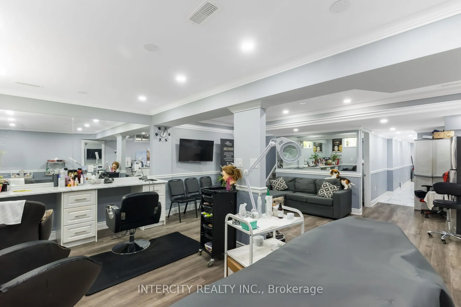 20 Vanderpool Crescent