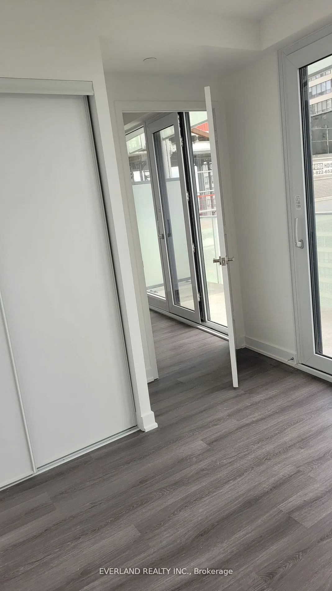3883 Quartz Road, #908