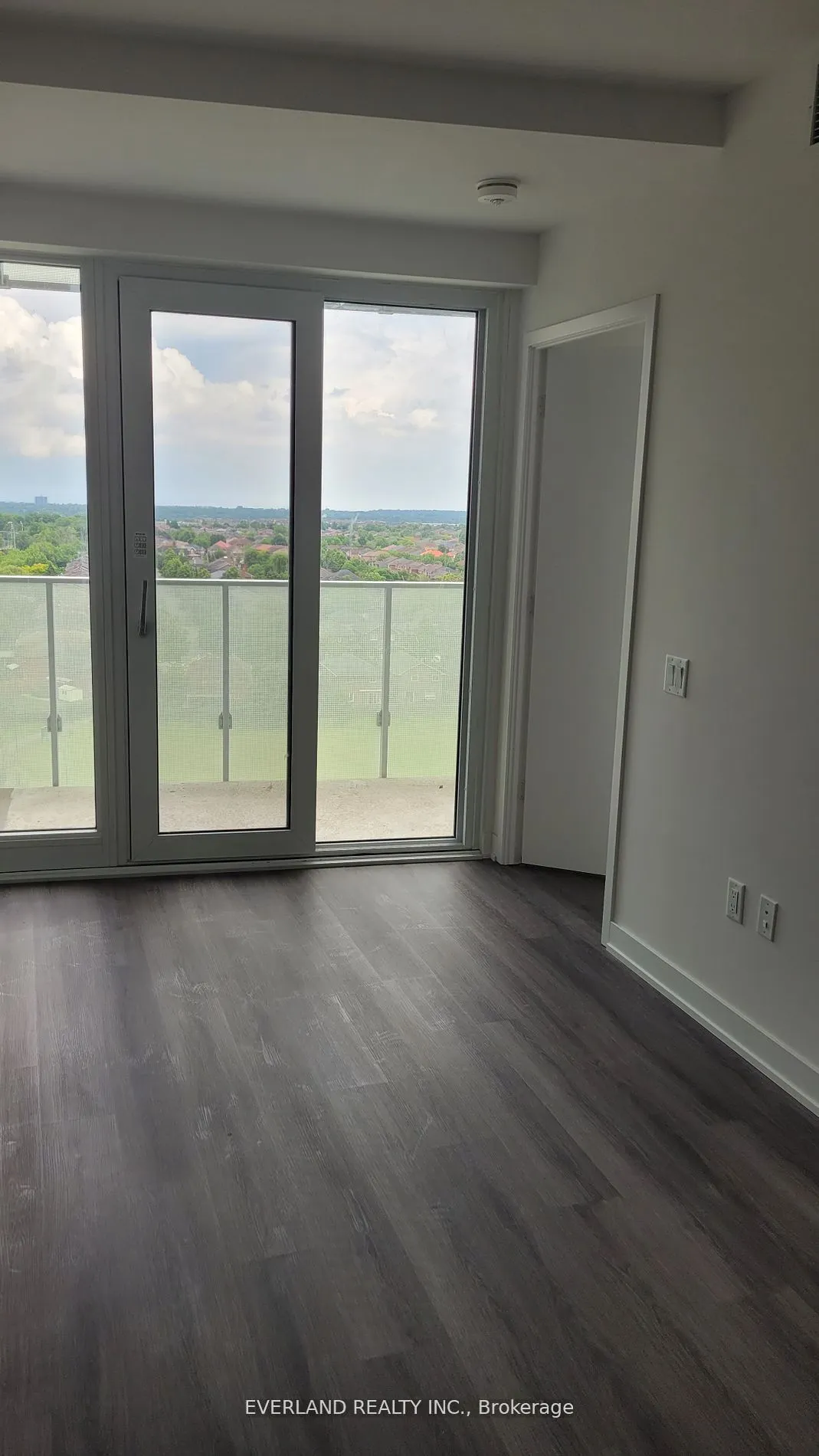 3883 Quartz Road, #908
