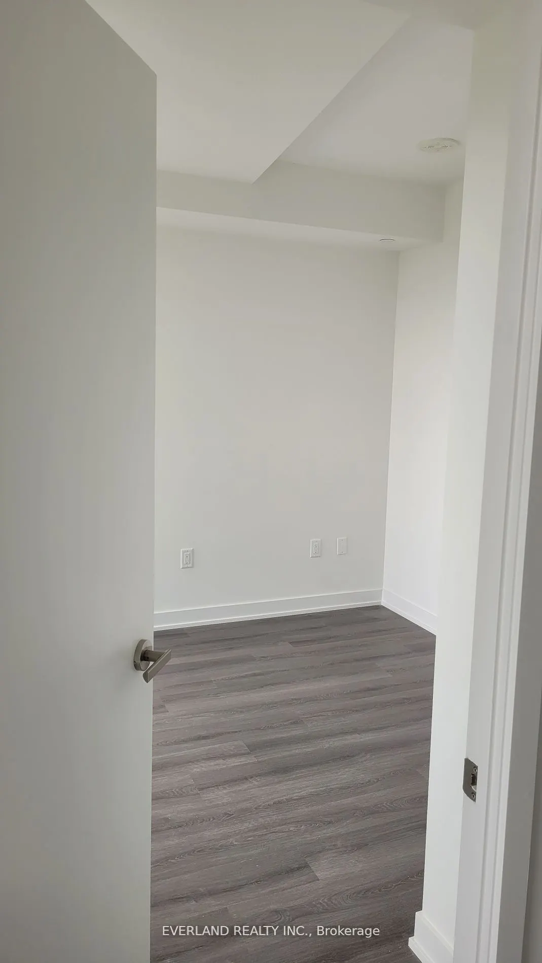 3883 Quartz Road, #908