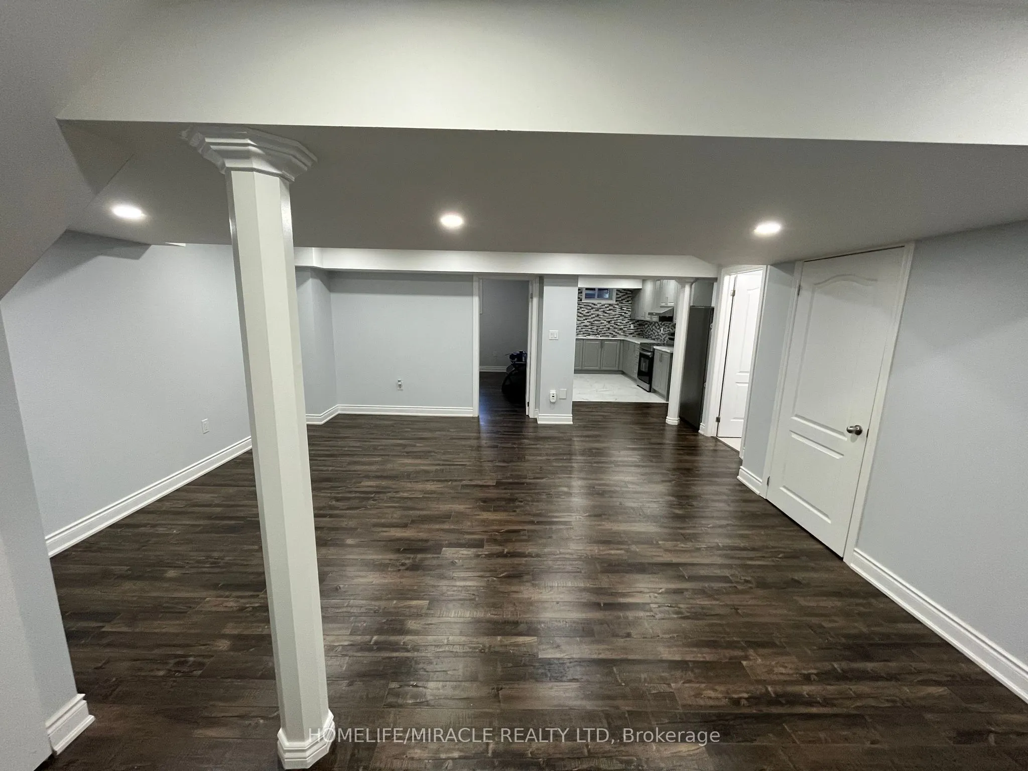 9438 Credit View Road, #Bsmt