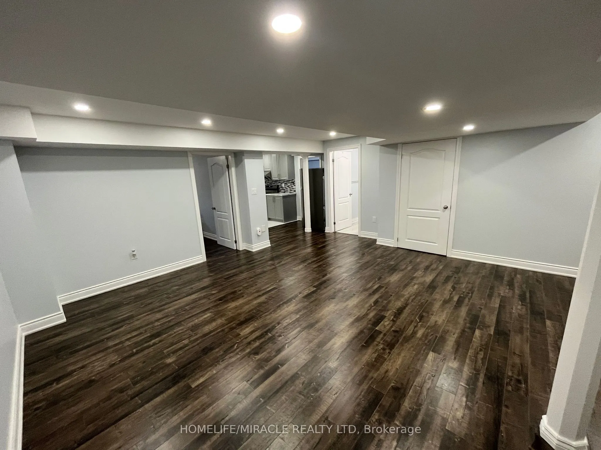9438 Credit View Road, #Bsmt