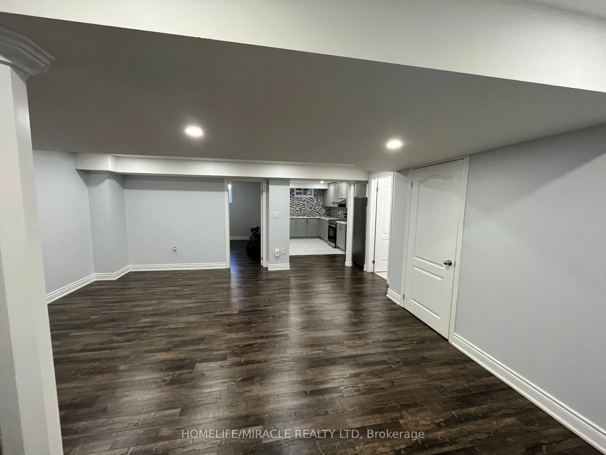 9438 Credit View Road, #Bsmt