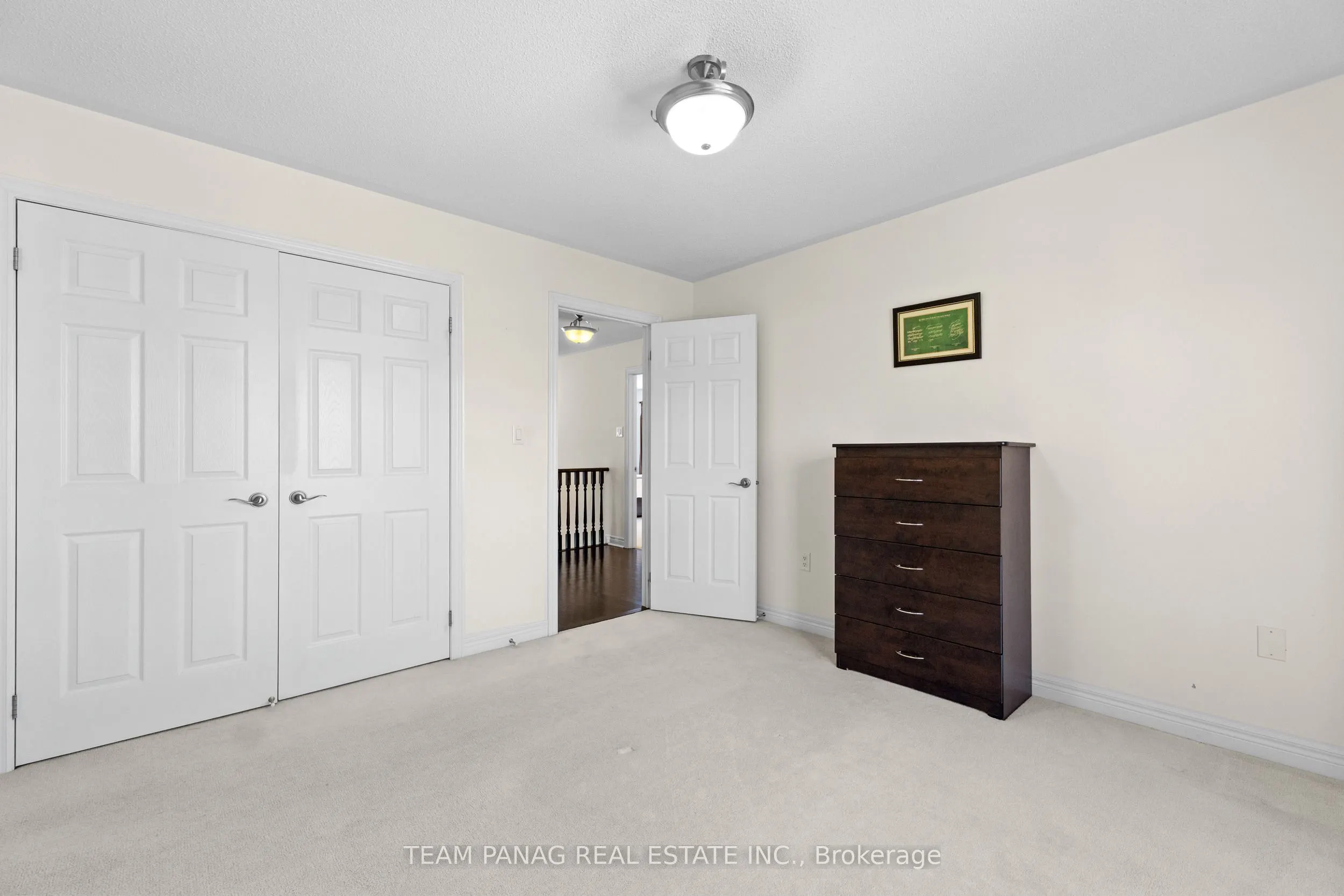 33 Bonnieglen Farm Boulevard