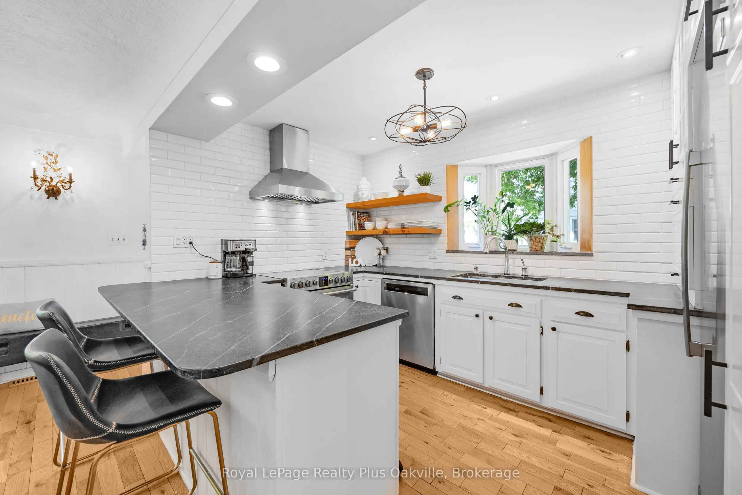 2386 Rebecca Street