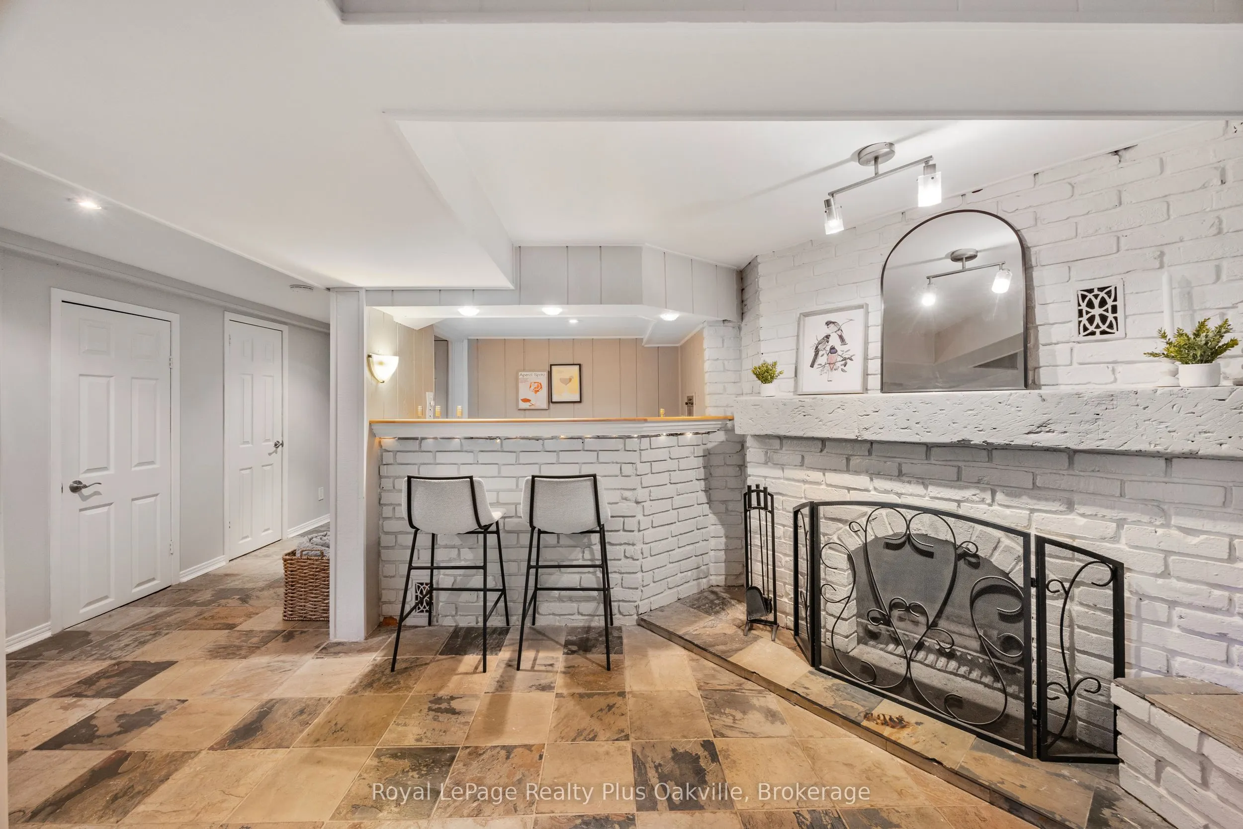 2386 Rebecca Street